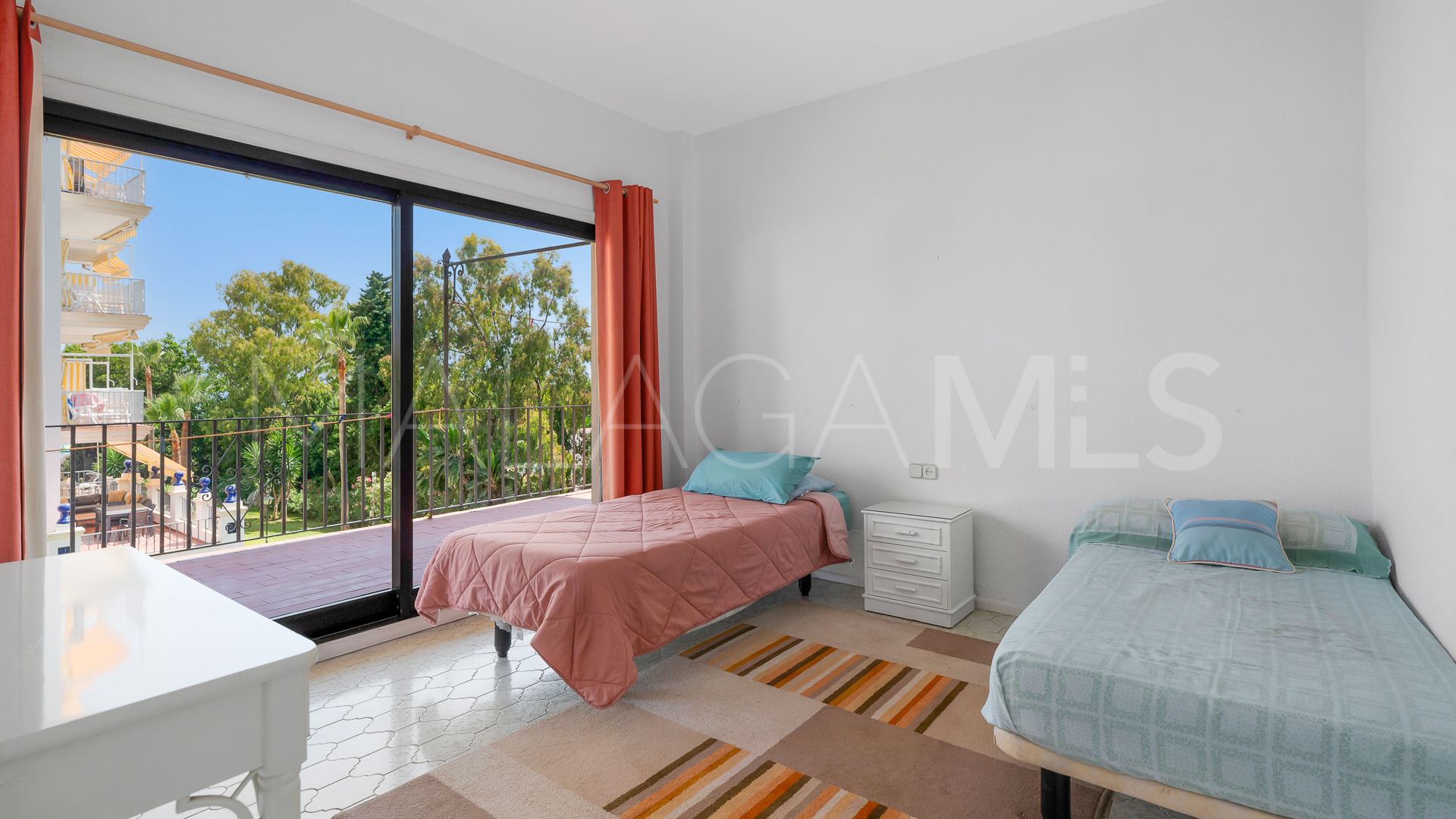 Wohnung for sale in Marbella - Puerto Banus