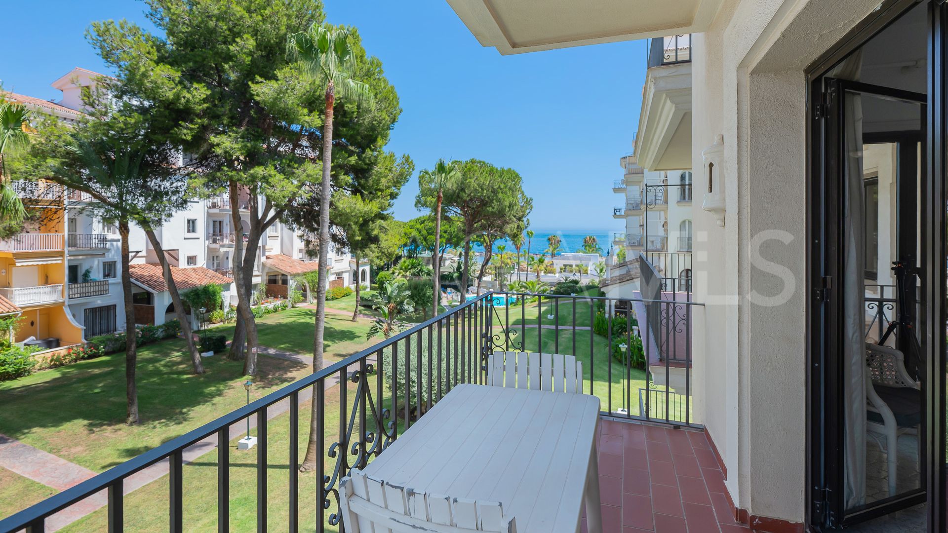 Wohnung for sale in Marbella - Puerto Banus