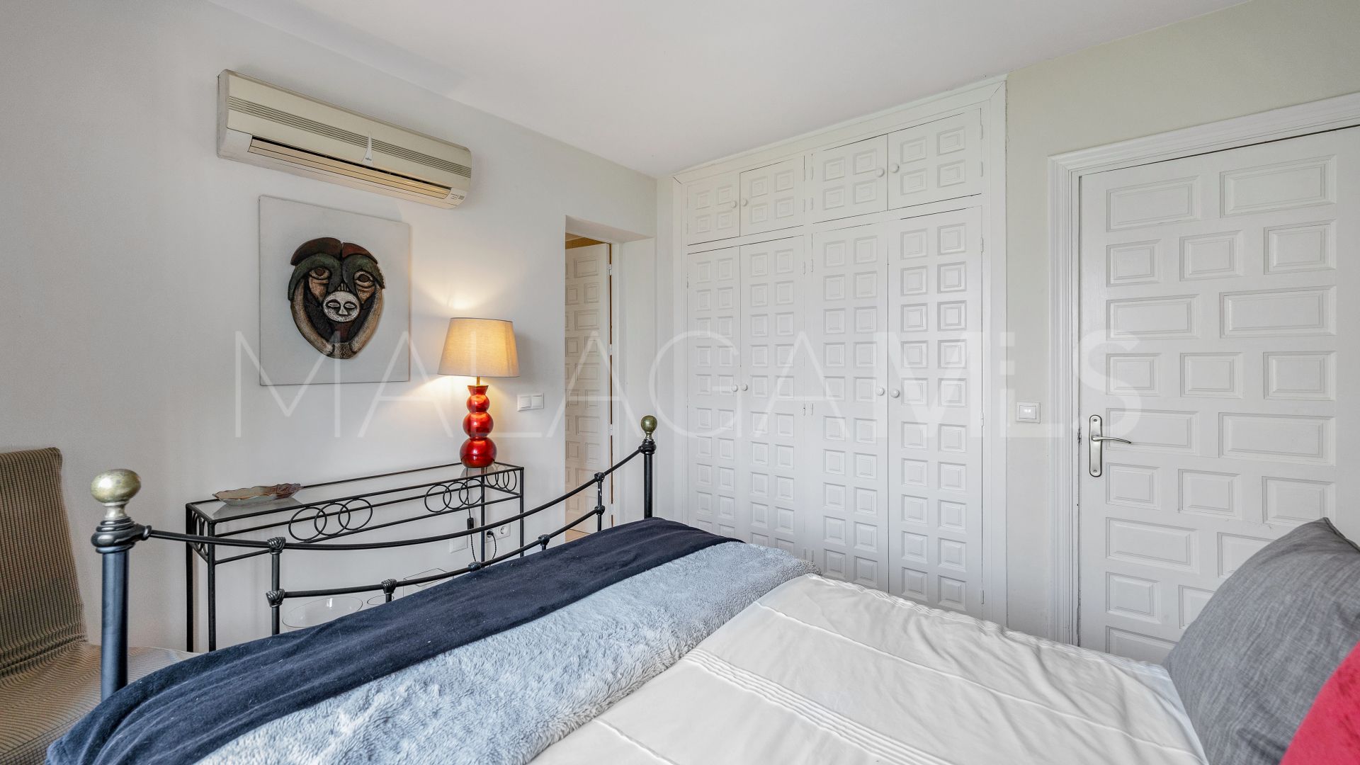 Villa for sale with 6 bedrooms in Rio Real