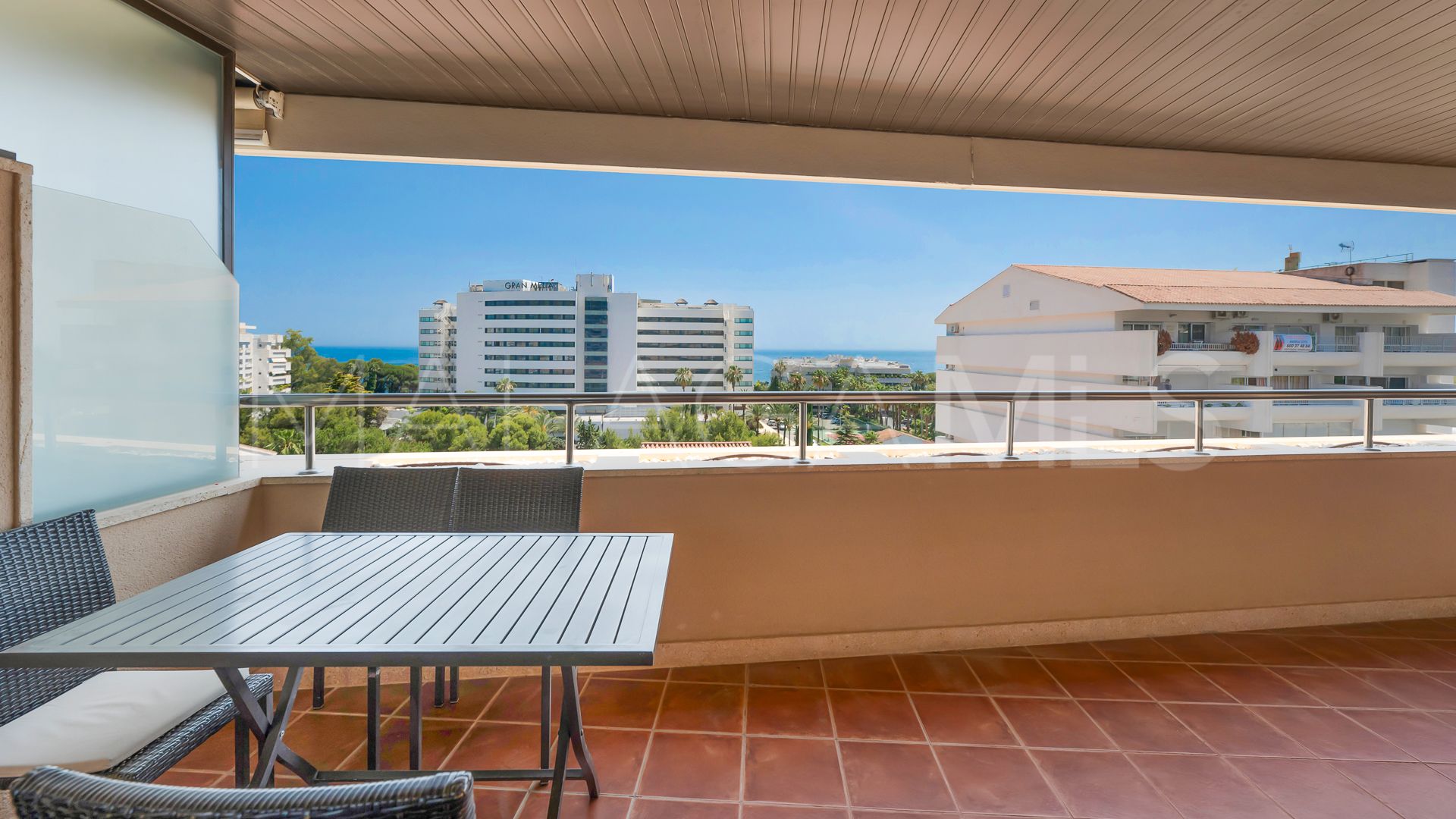 Marbella Golden Mile apartment for sale