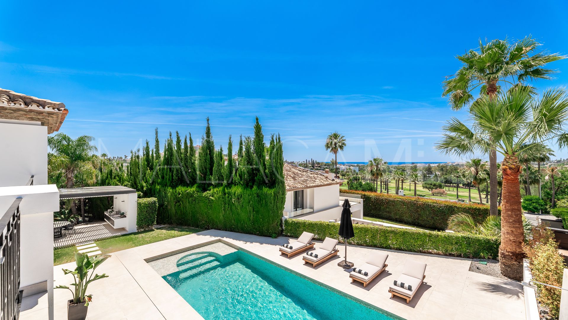Villa for sale in Nueva Andalucia