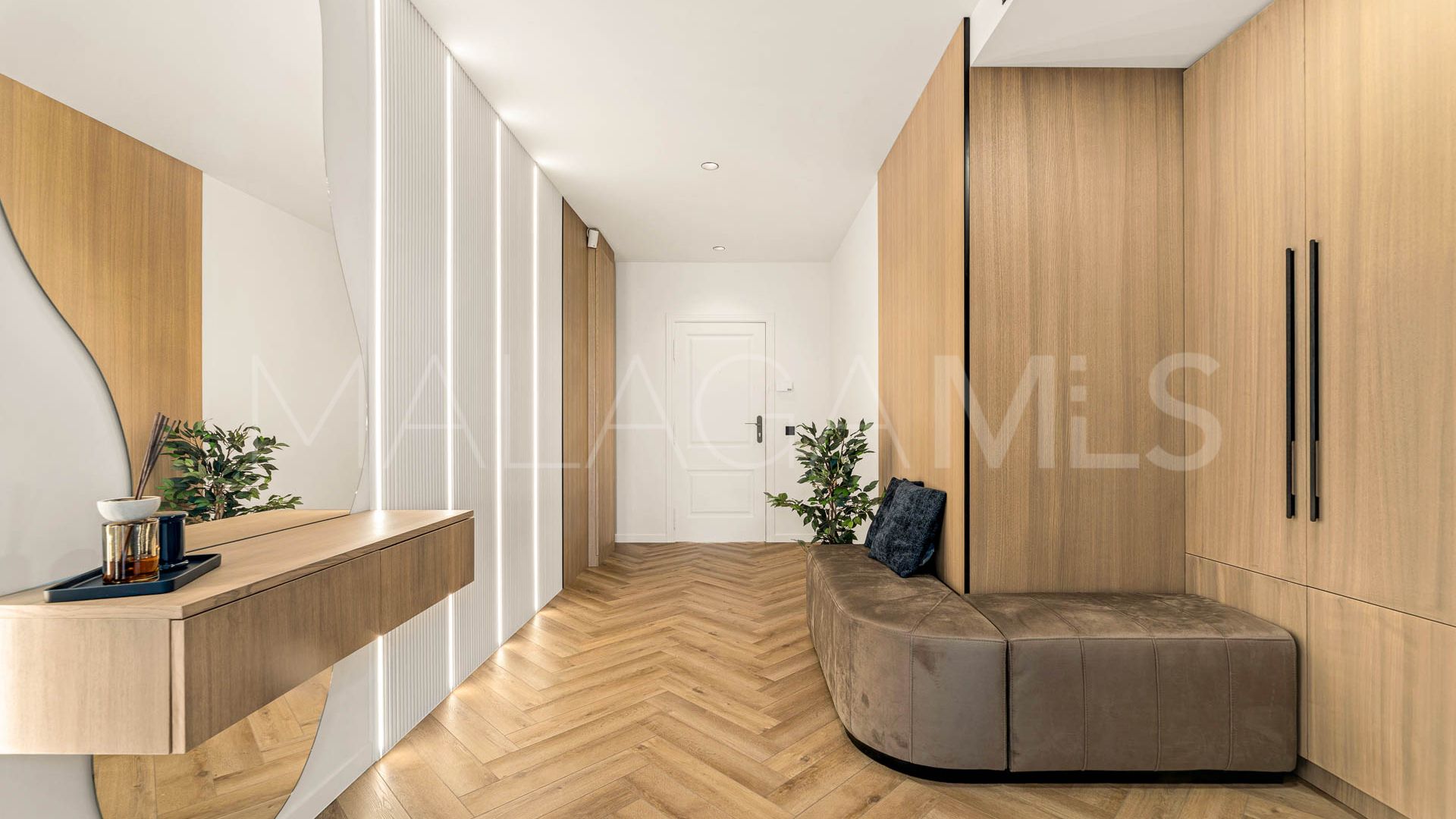 Erdgeschosswohnung for sale in Nueva Andalucia