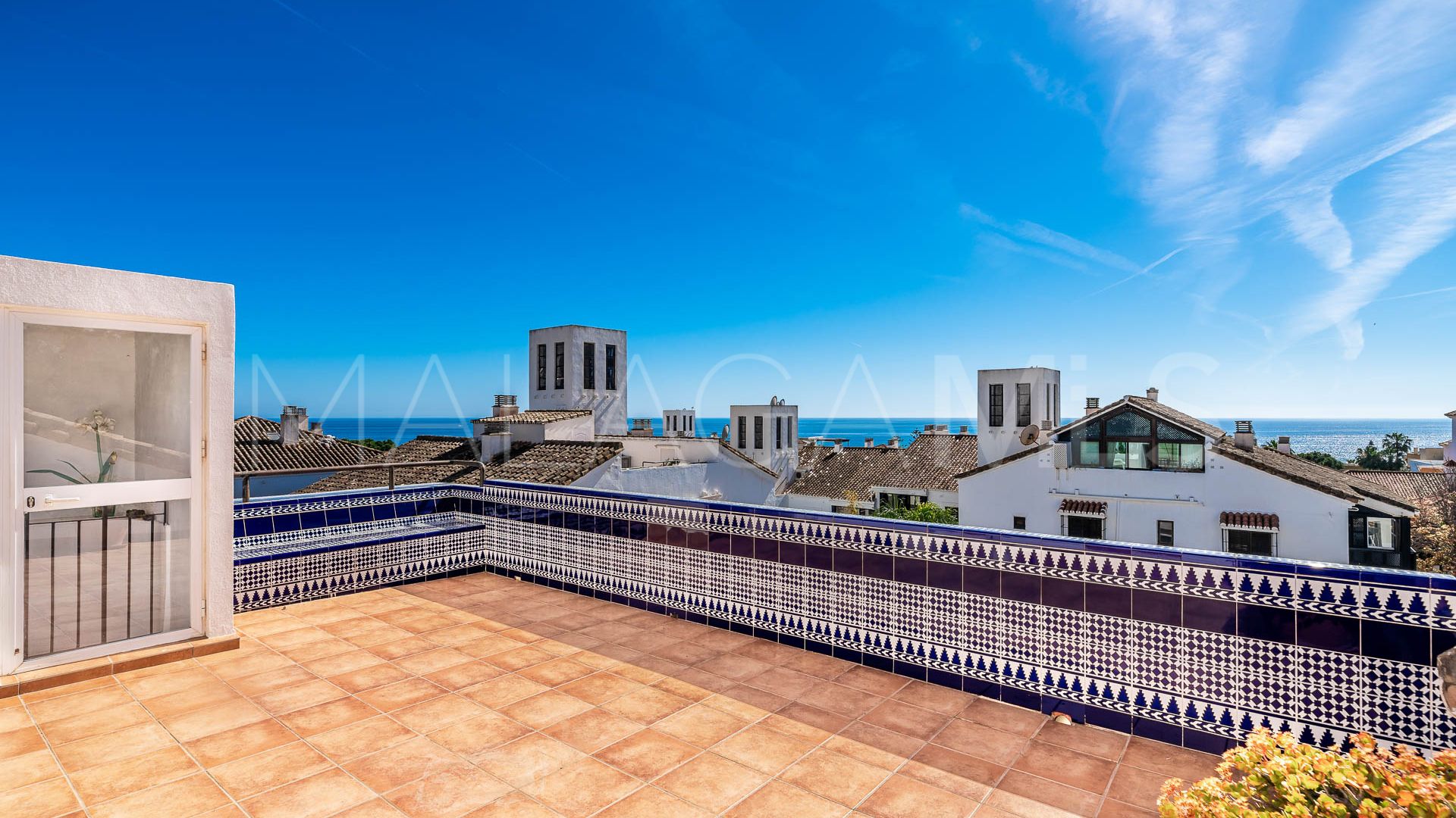 Takvåning for sale in Elviria