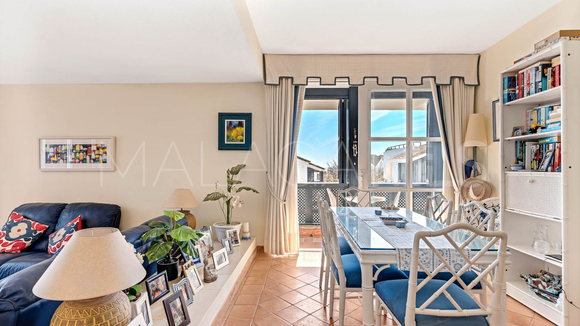 Takvåning for sale in Elviria