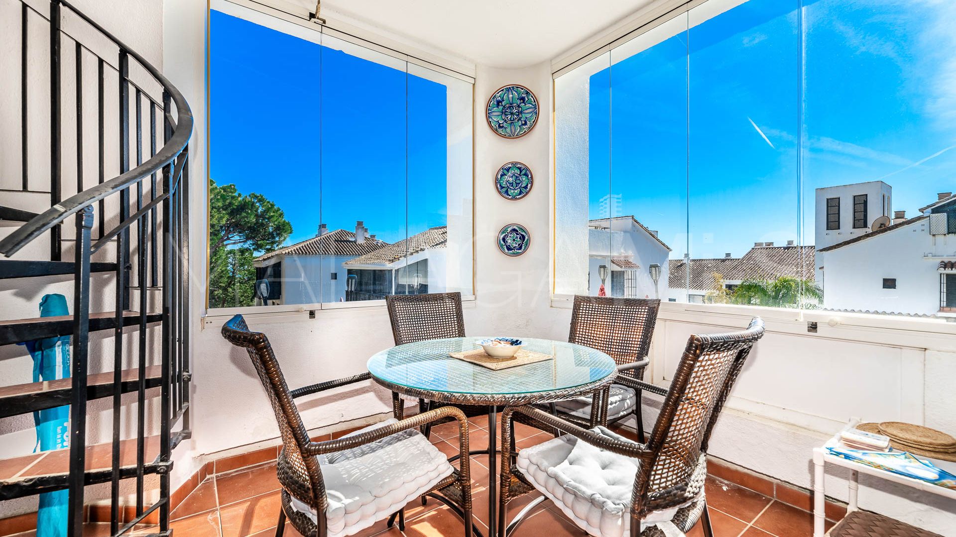 Takvåning for sale in Elviria