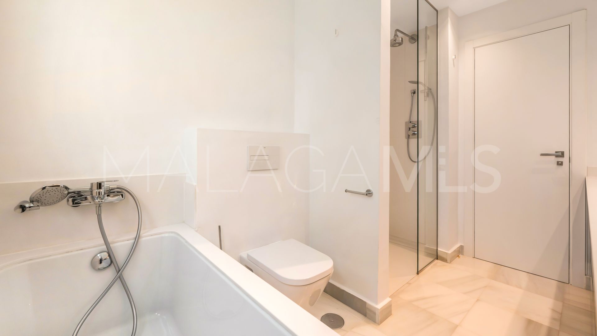 Buy apartamento planta baja in San Pedro Playa