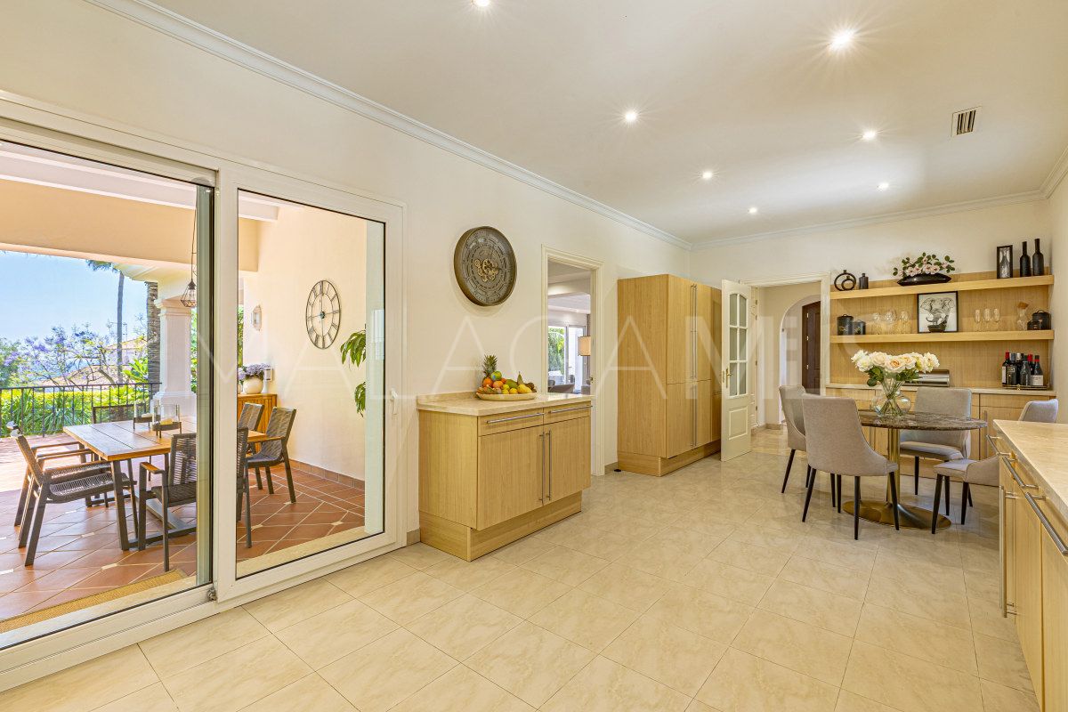 Villa for sale in Los Flamingos Golf with 6 bedrooms