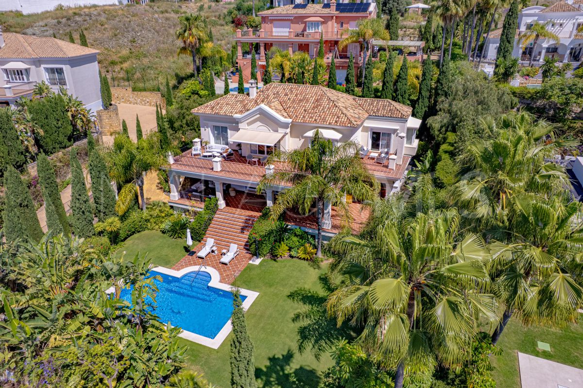 Villa for sale in Los Flamingos Golf with 6 bedrooms