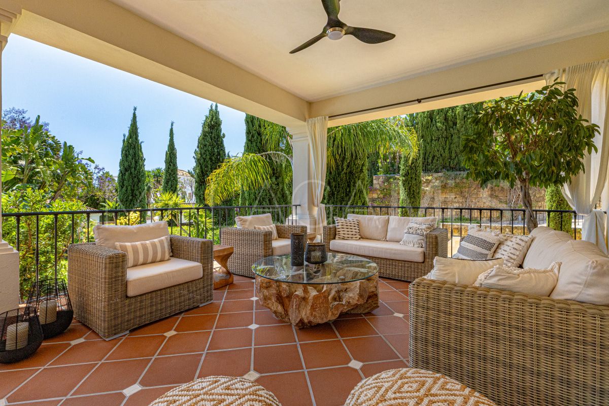 Villa for sale in Los Flamingos Golf with 6 bedrooms