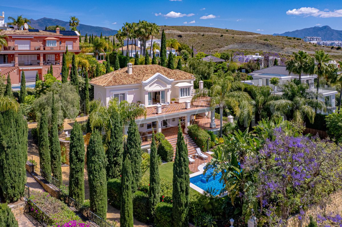 Villa for sale in Los Flamingos Golf with 6 bedrooms