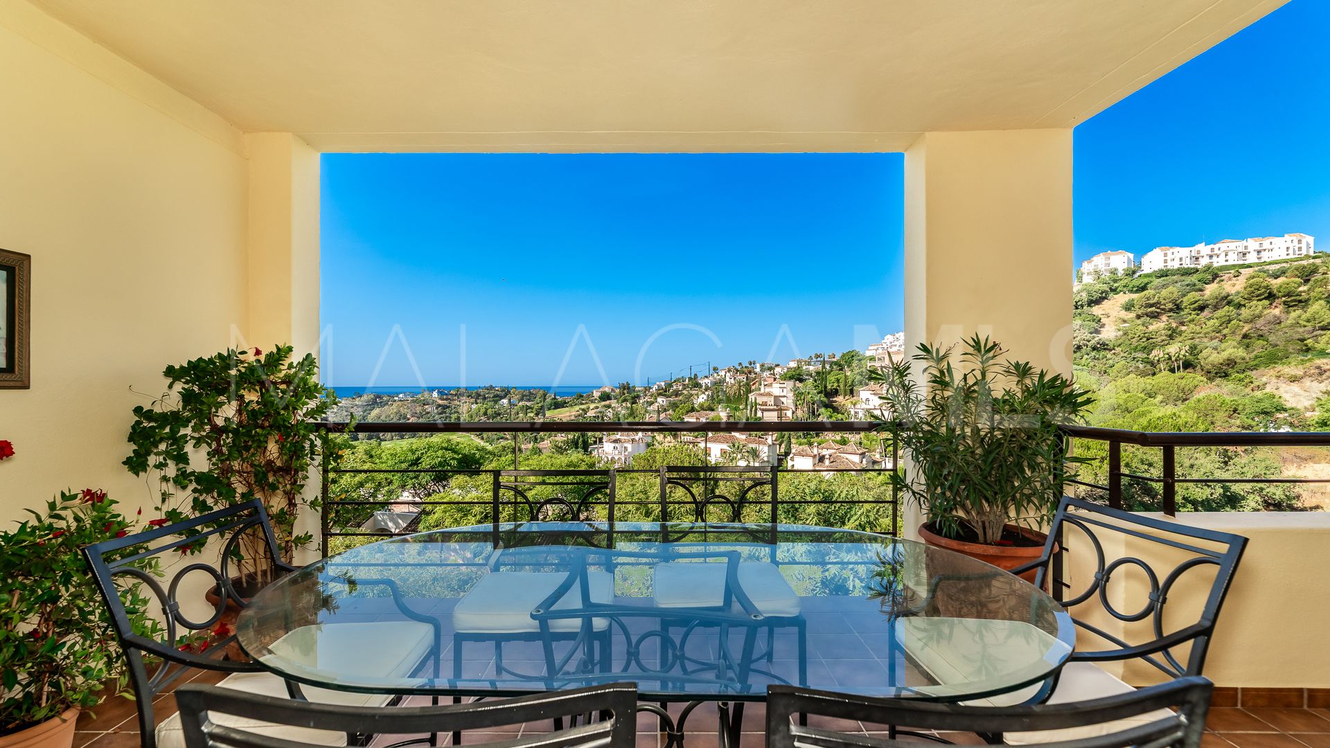 Appartement terrasse for sale in Benahavis