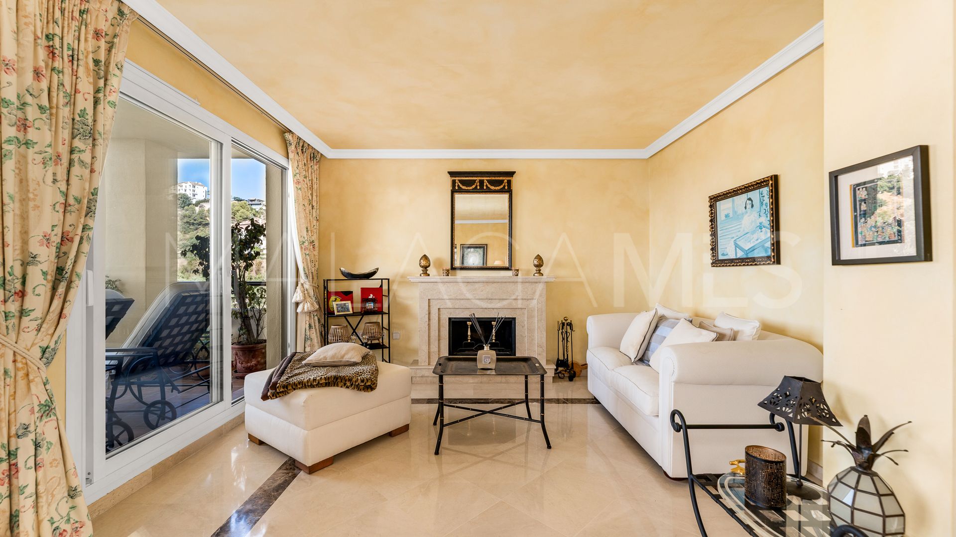Appartement terrasse for sale in Benahavis