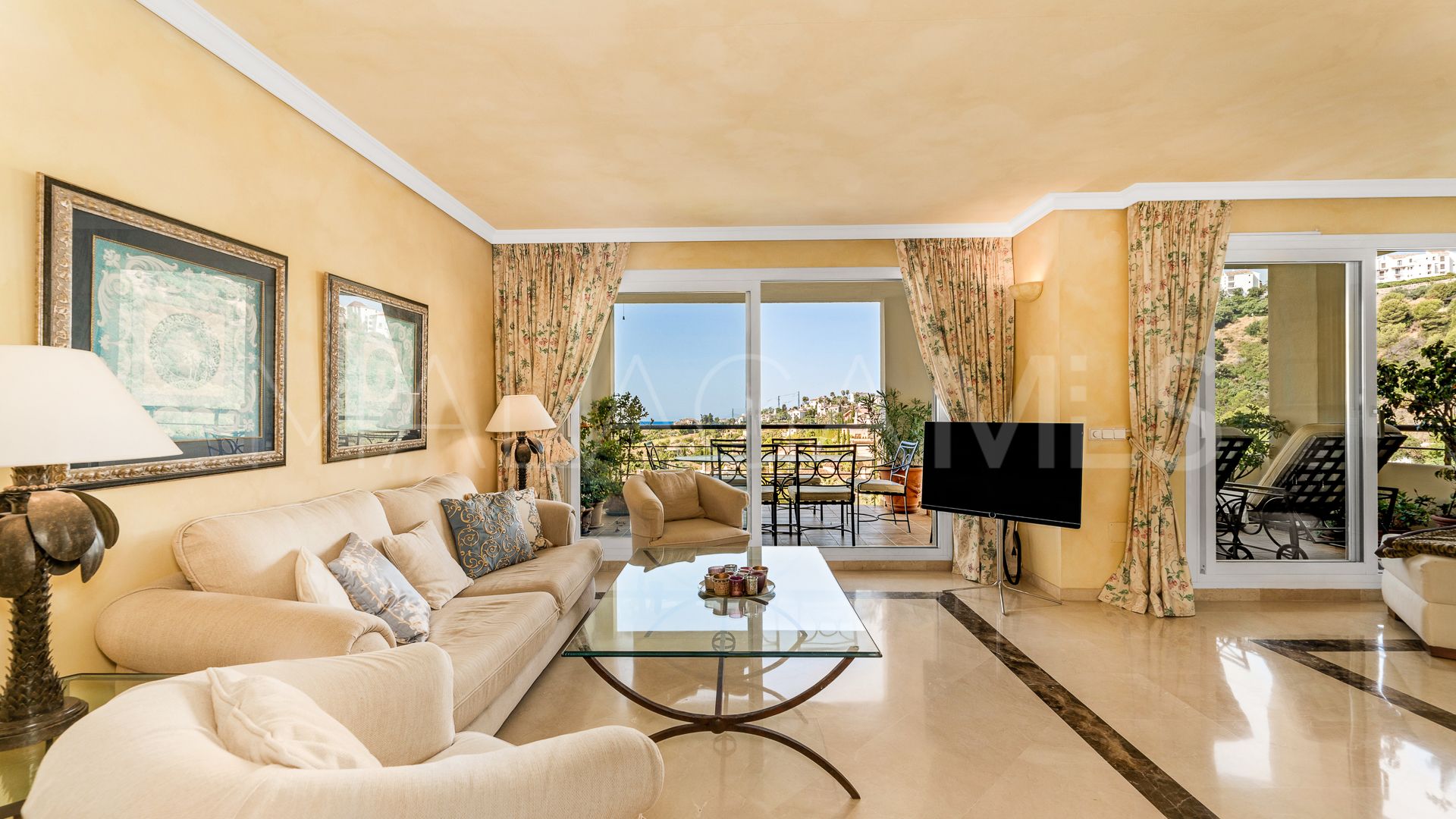 Appartement terrasse for sale in Benahavis
