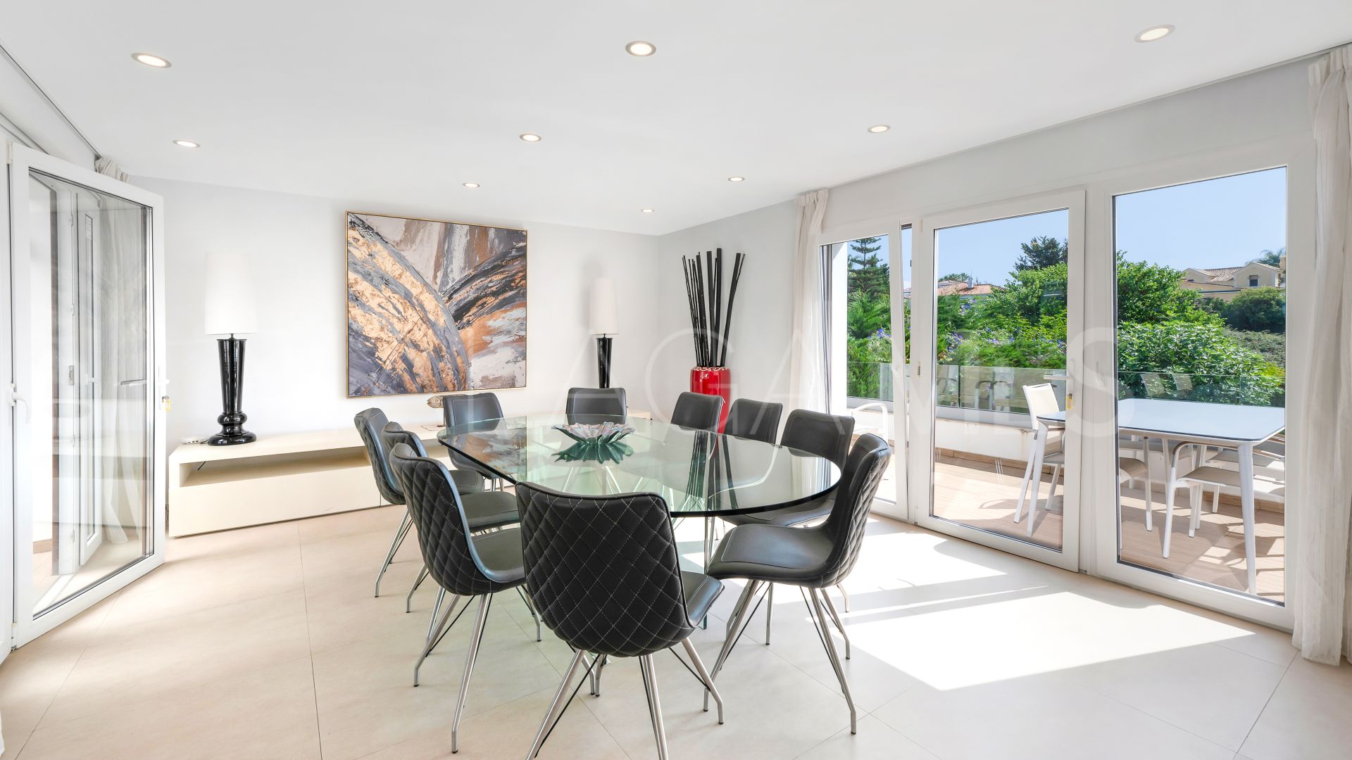 Villa for sale in San Pedro Playa de 8 bedrooms