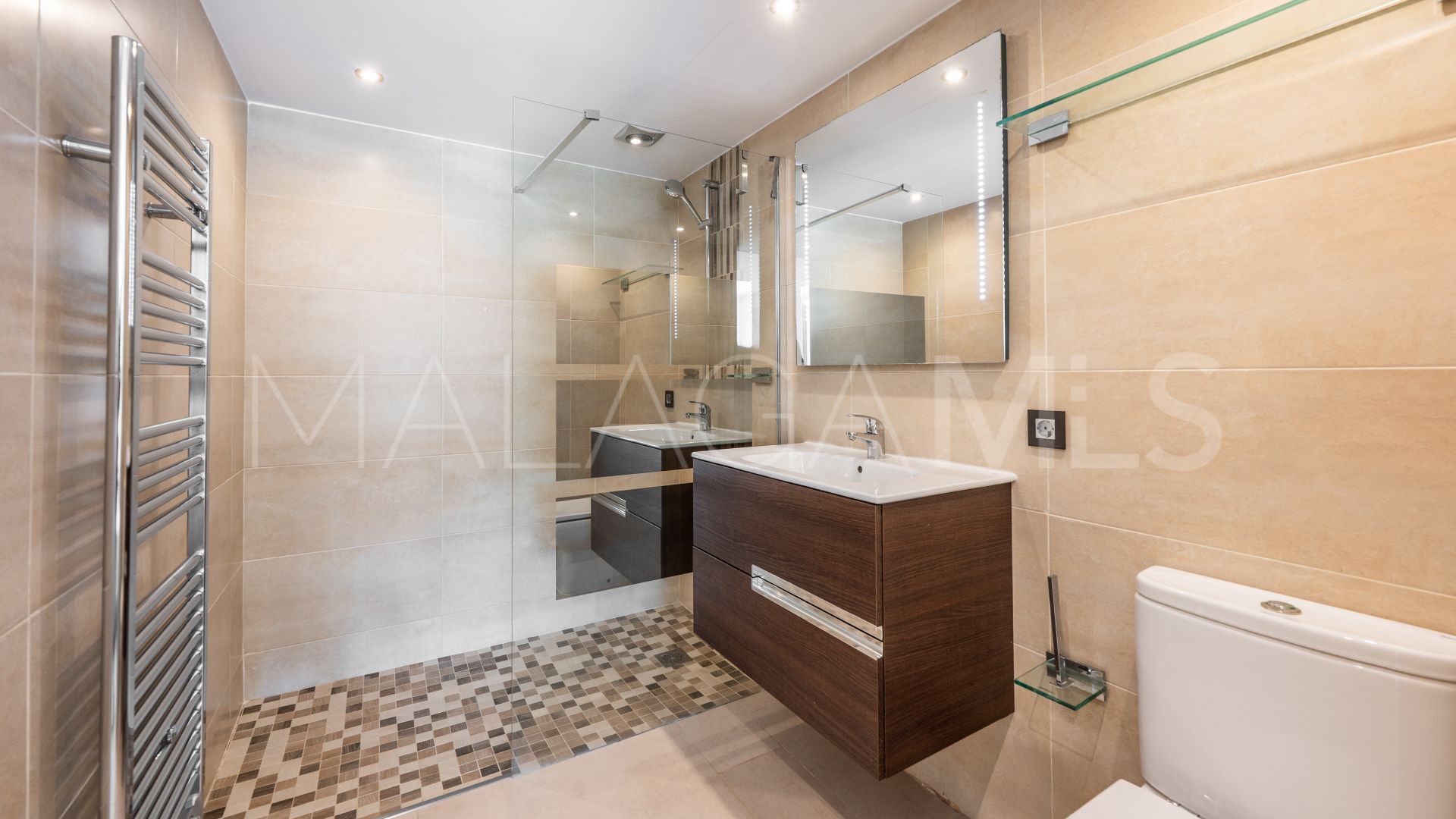 Villa for sale in San Pedro Playa de 8 bedrooms