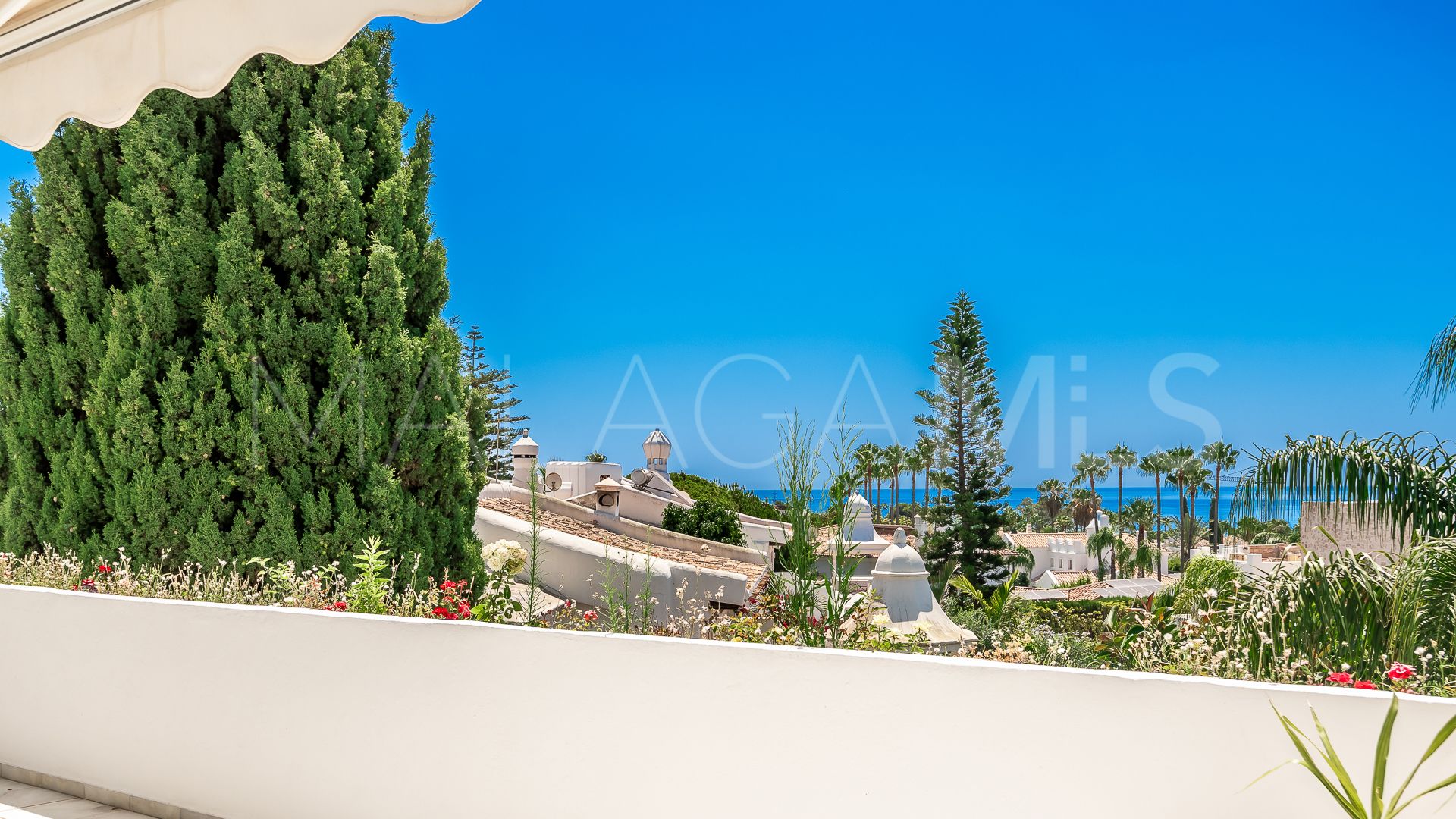 Apartamento for sale with 2 bedrooms in Bahia de Marbella