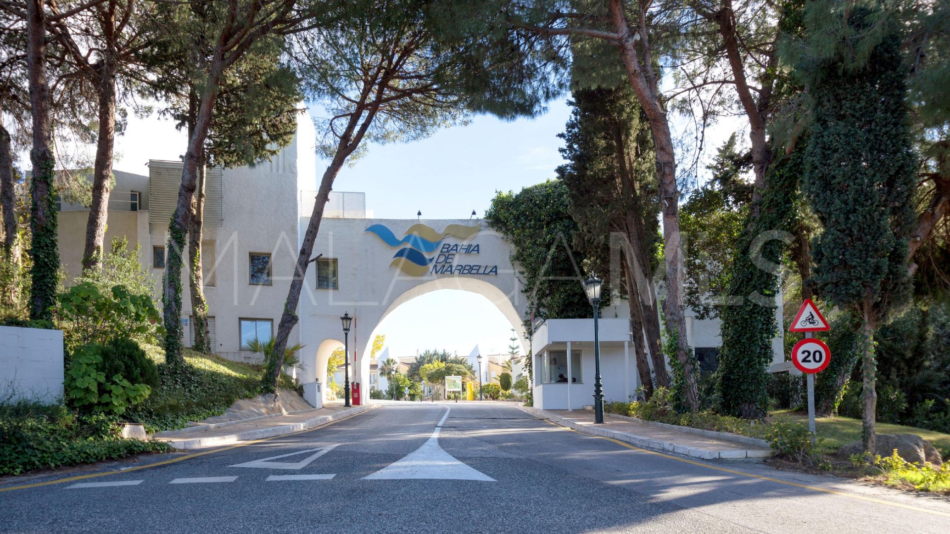 Apartamento for sale with 2 bedrooms in Bahia de Marbella