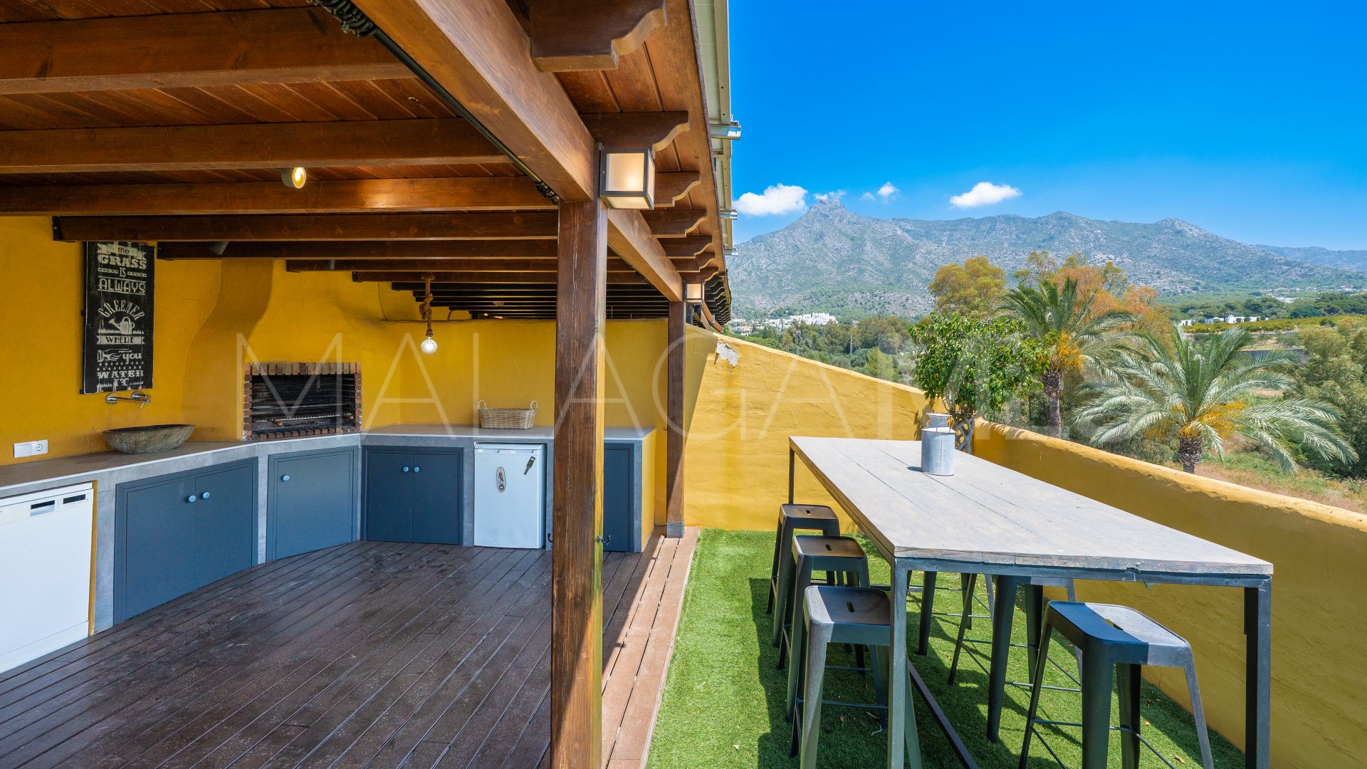 Reihenhaus for sale in Marbella Hill Club