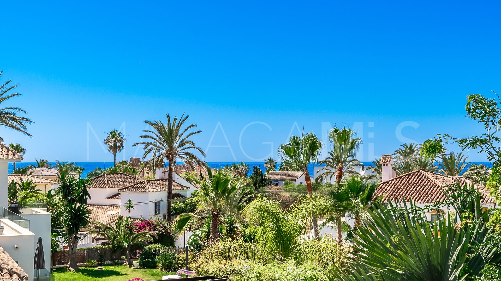 5 bedrooms villa in Marbesa for sale