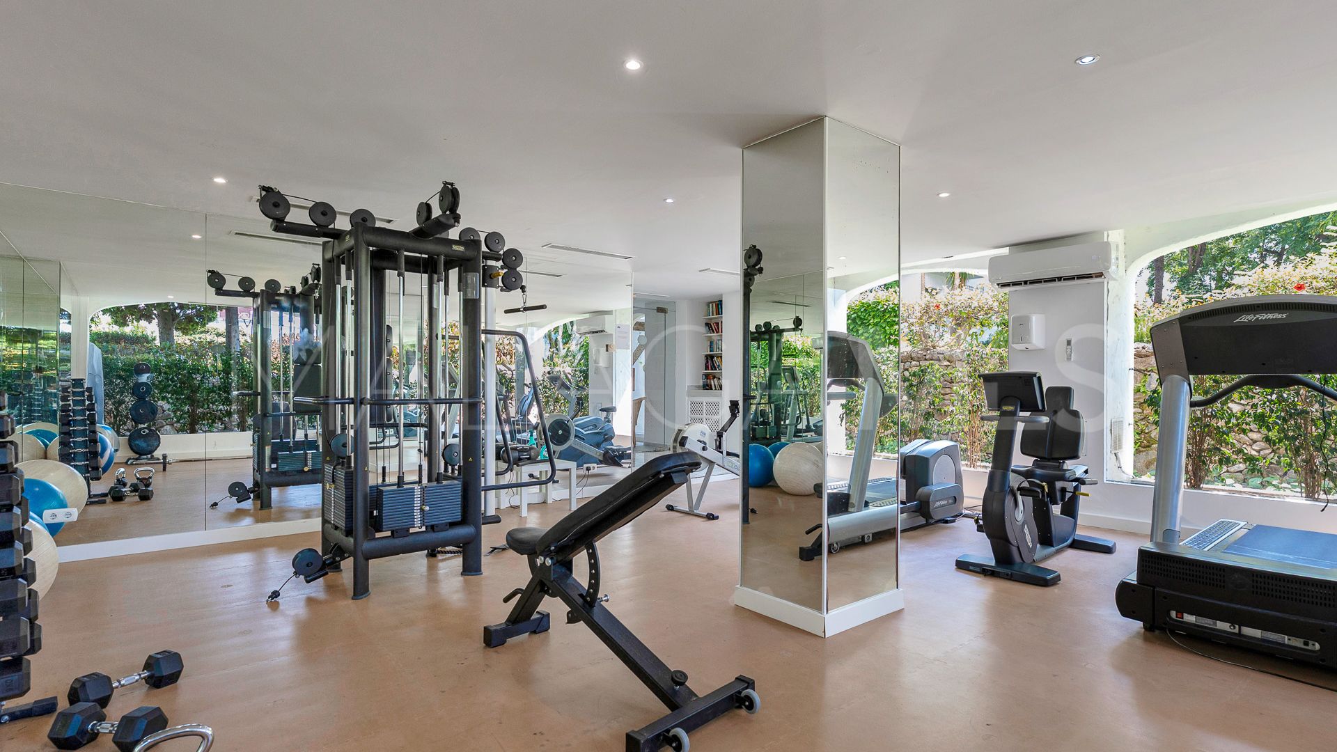 Erdgeschosswohnung for sale in Marbella - Puerto Banus
