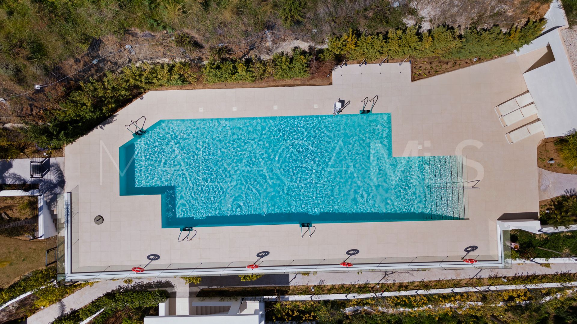 Apartamento planta baja for sale de 2 bedrooms in Ojen