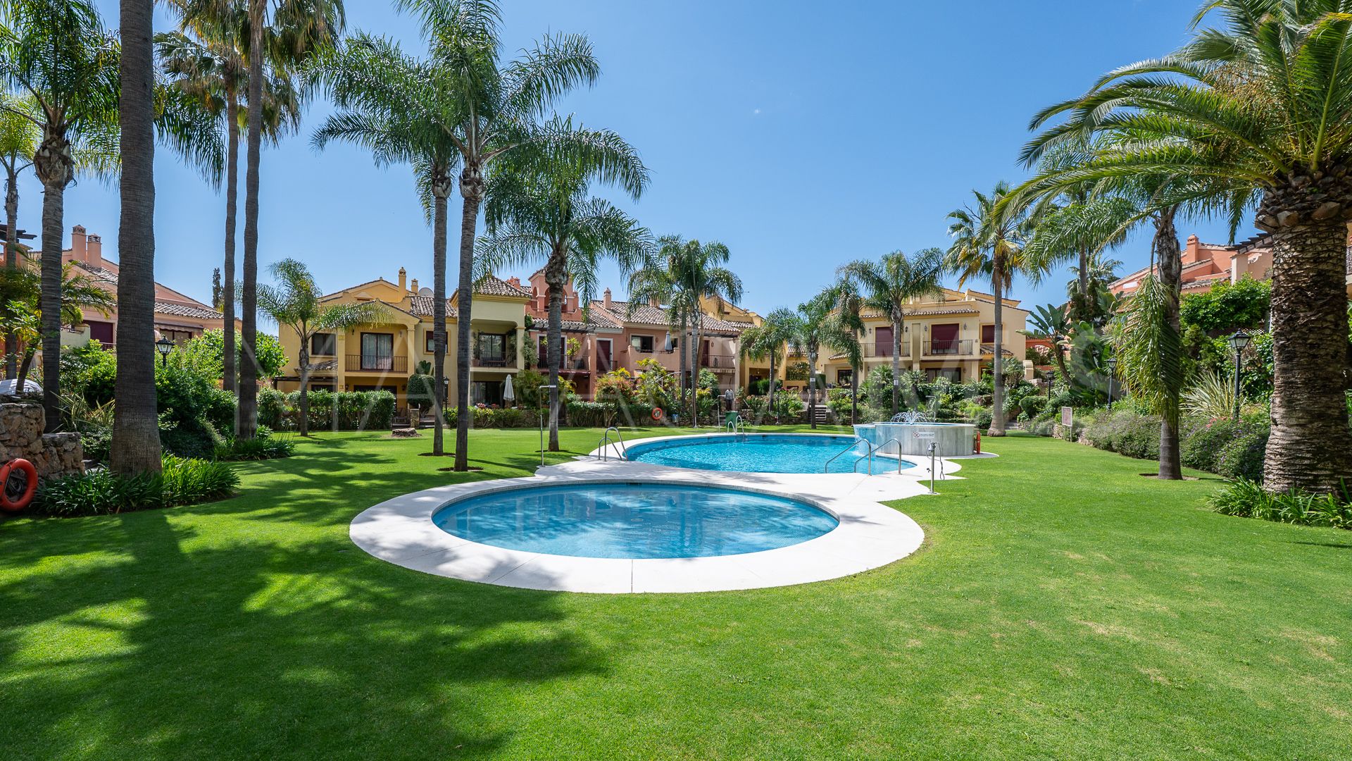 Adosado de 4 bedrooms for sale in Golden Mile