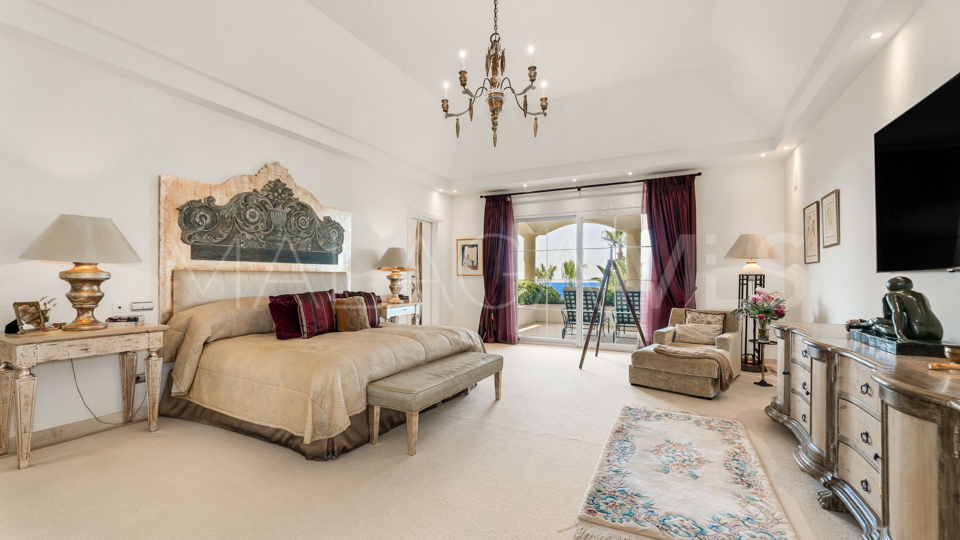 Villa for sale in Sierra Blanca