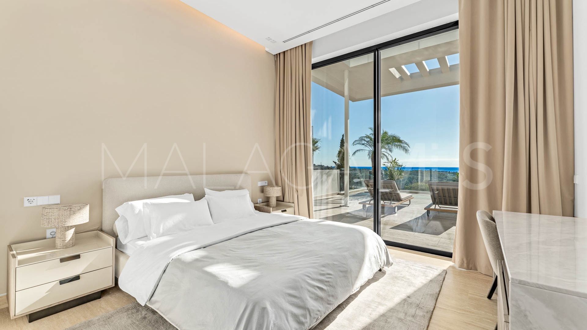 Villa for sale in Los Flamingos Golf