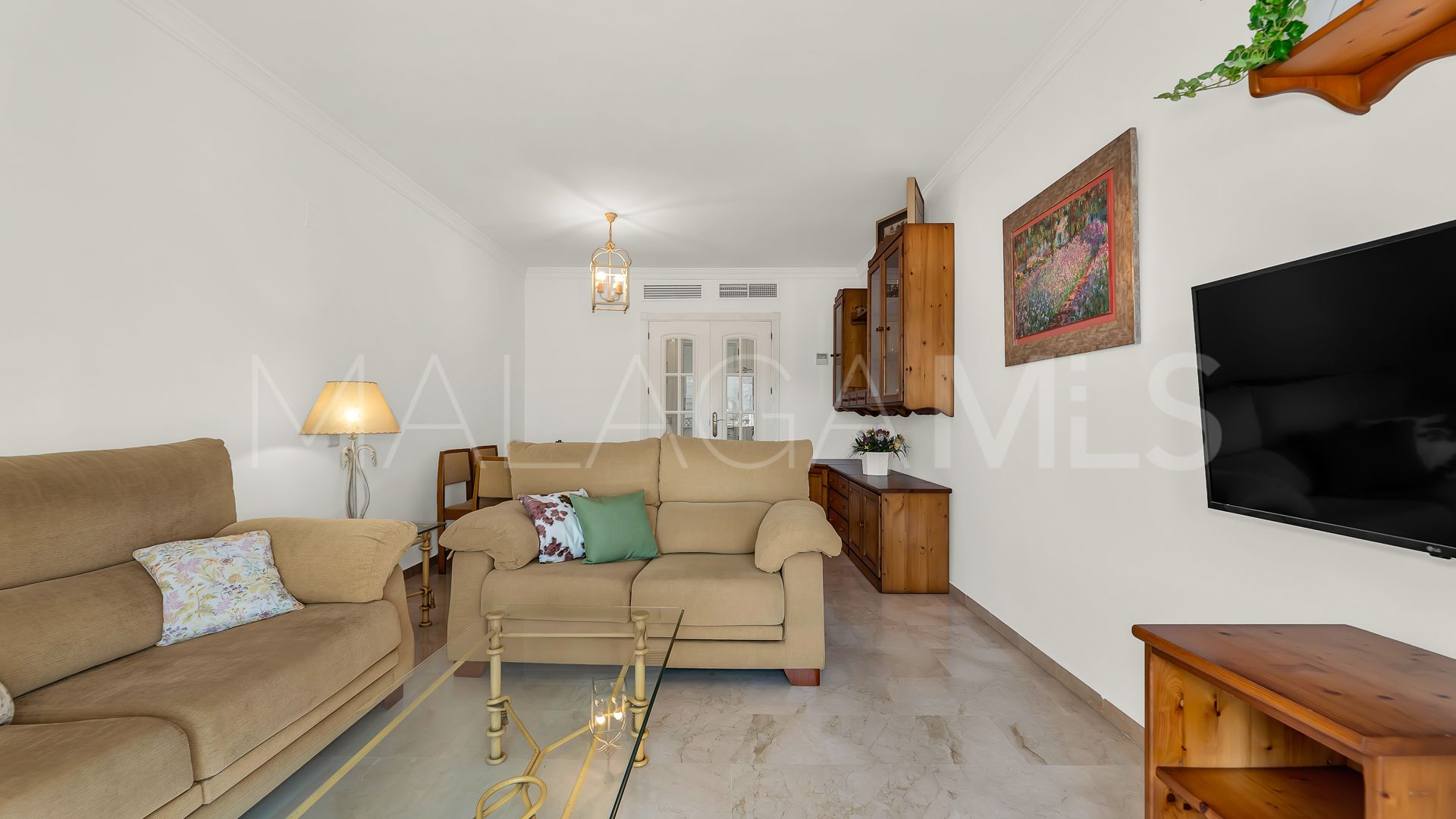 Apartment for sale in Marbella - Puerto Banus with 2 bedrooms