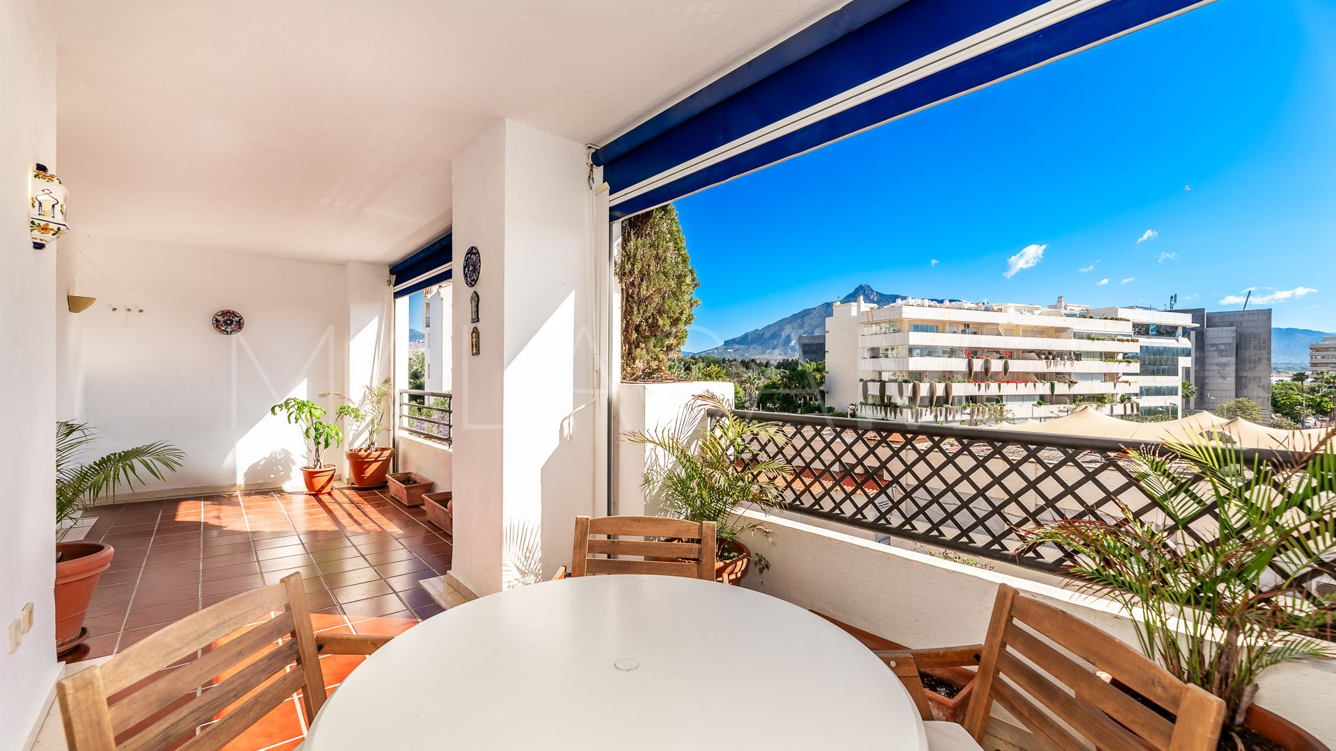 Apartment for sale in Marbella - Puerto Banus with 2 bedrooms