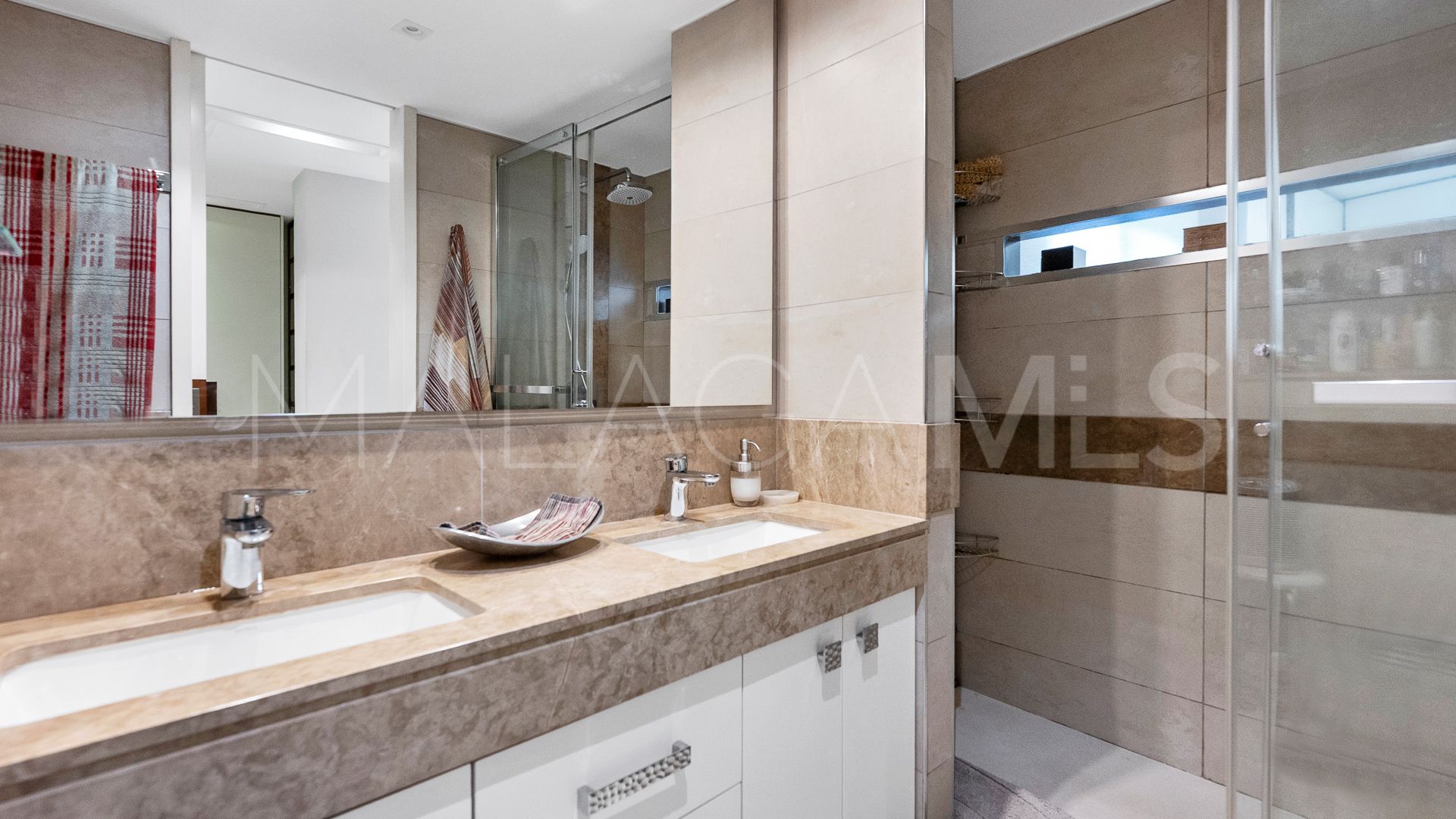 Lägenhet for sale in Marbella Golden Mile