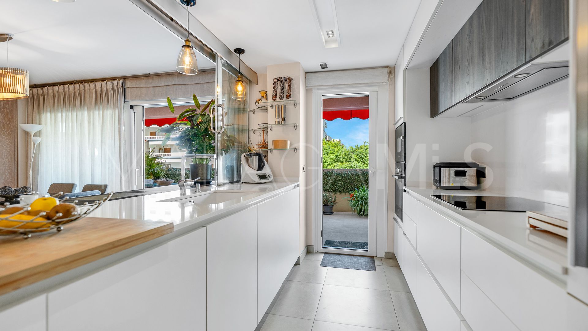 Lägenhet for sale in Marbella Golden Mile