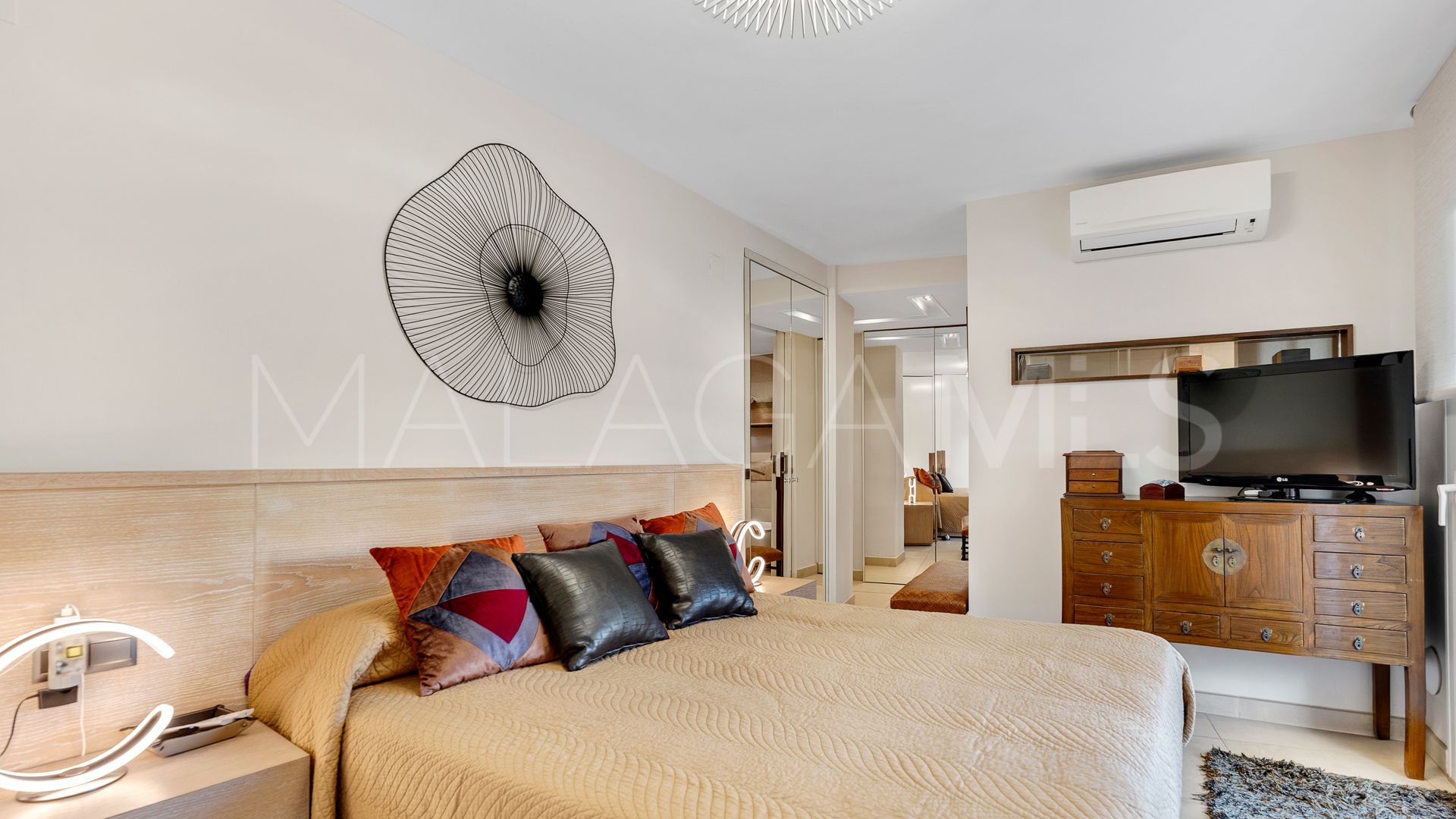 Lägenhet for sale in Marbella Golden Mile