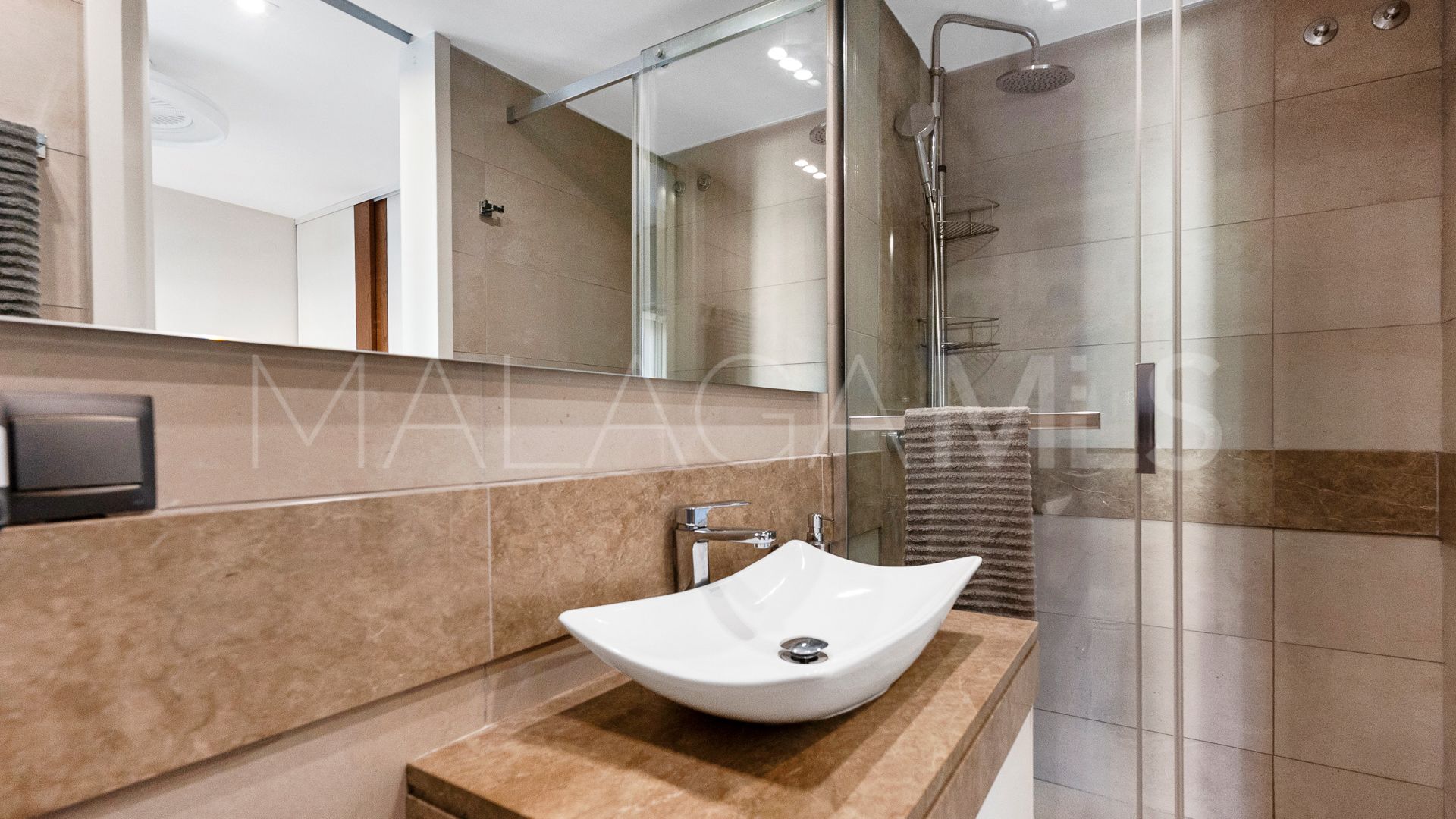 Lägenhet for sale in Marbella Golden Mile