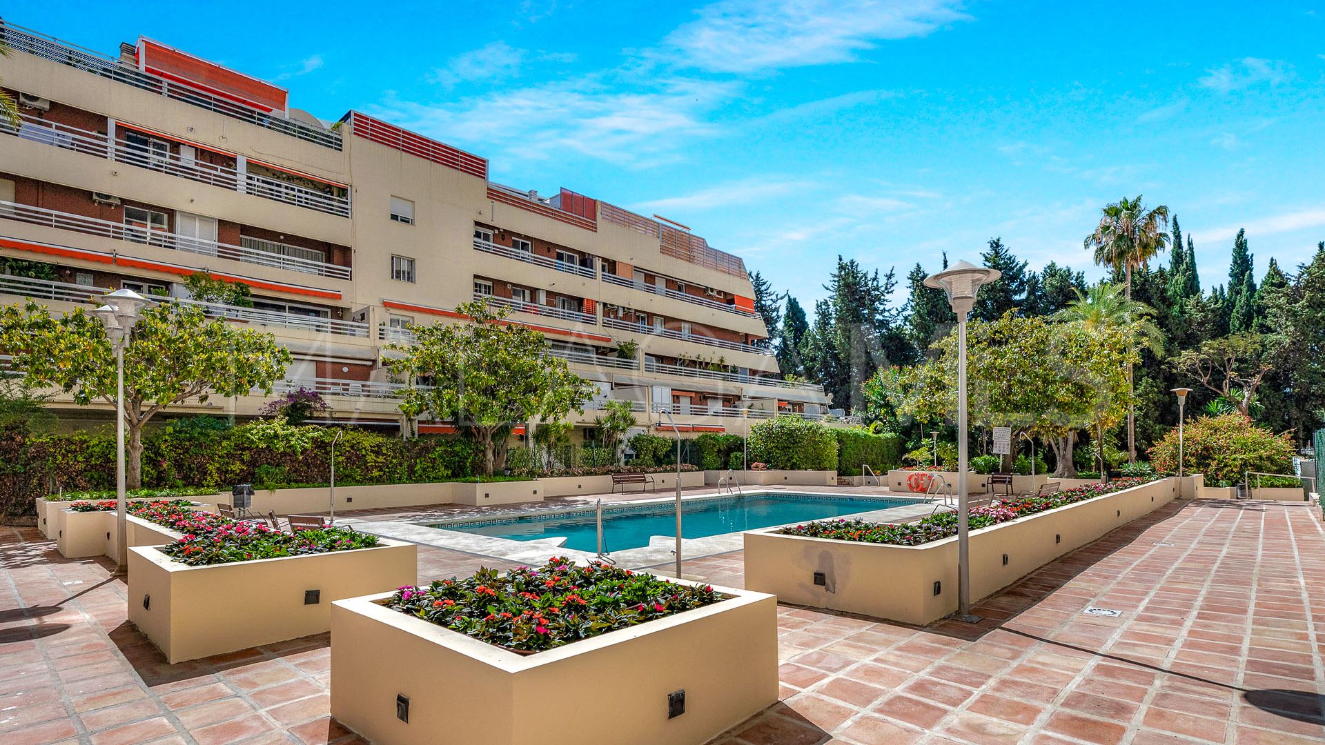 Lägenhet for sale in Marbella Golden Mile