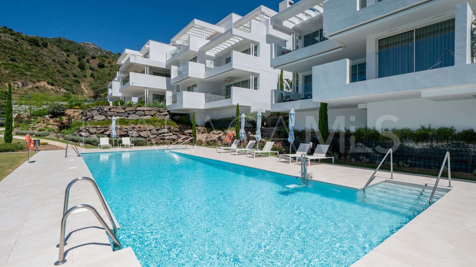 Apartamento planta baja with 2 bedrooms for sale in Ojen