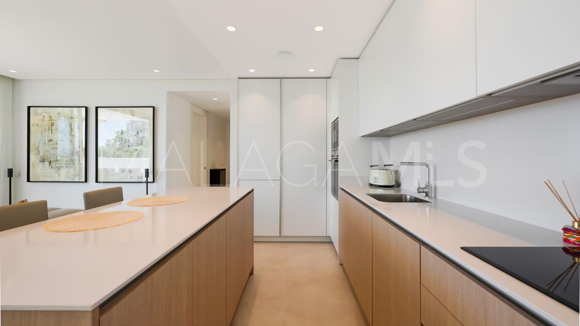 Apartamento planta baja with 2 bedrooms for sale in Ojen
