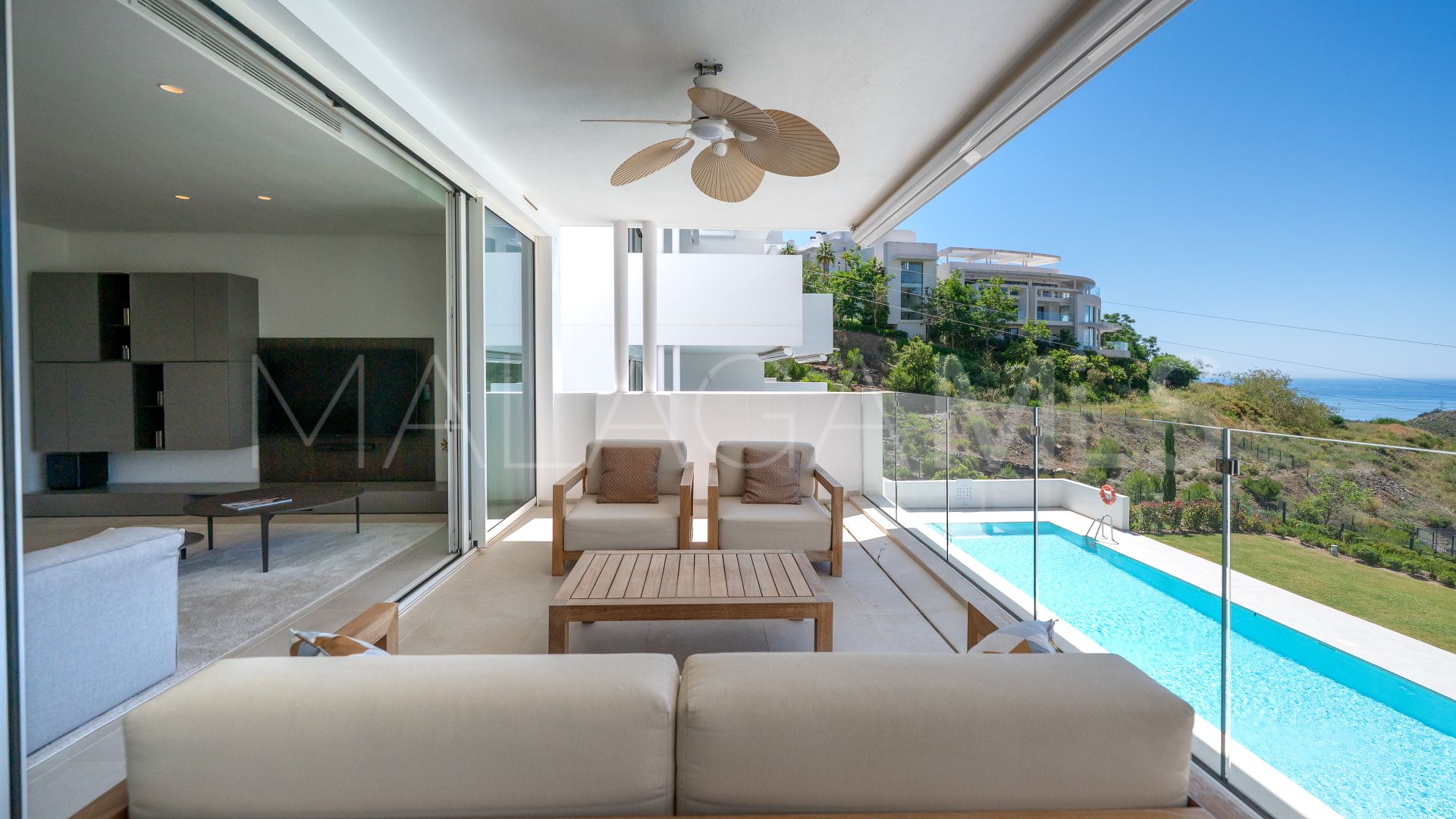 Apartamento planta baja with 2 bedrooms for sale in Ojen