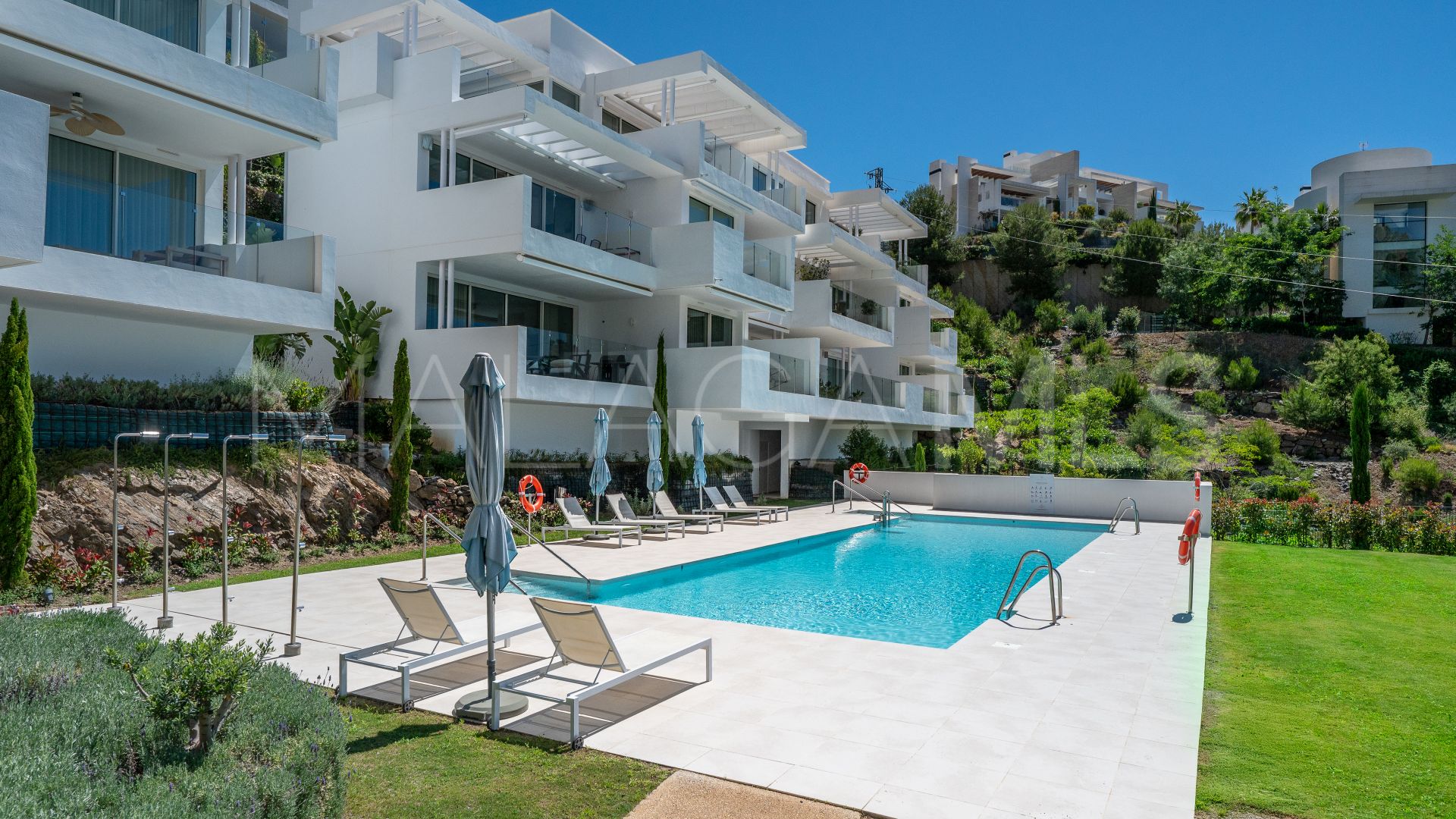 Apartamento planta baja with 2 bedrooms for sale in Ojen