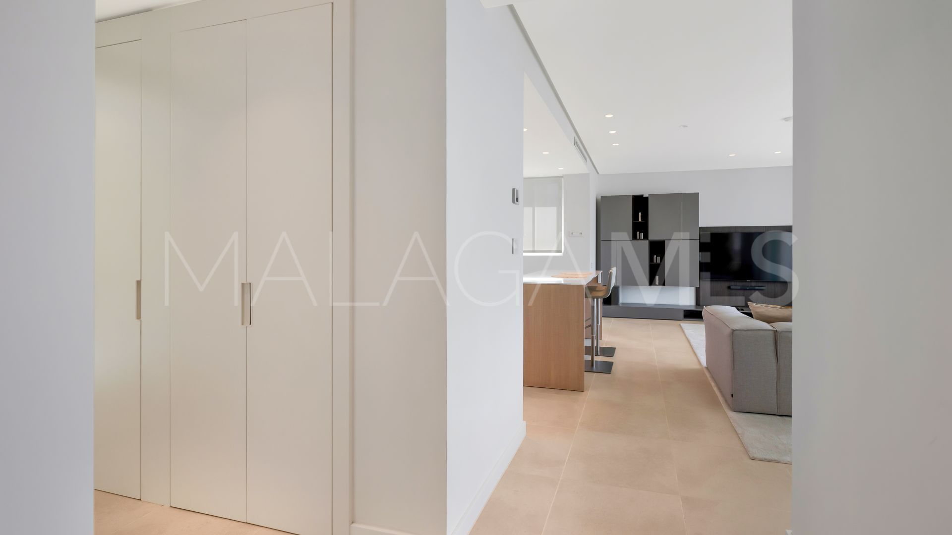 Apartamento planta baja with 2 bedrooms for sale in Ojen