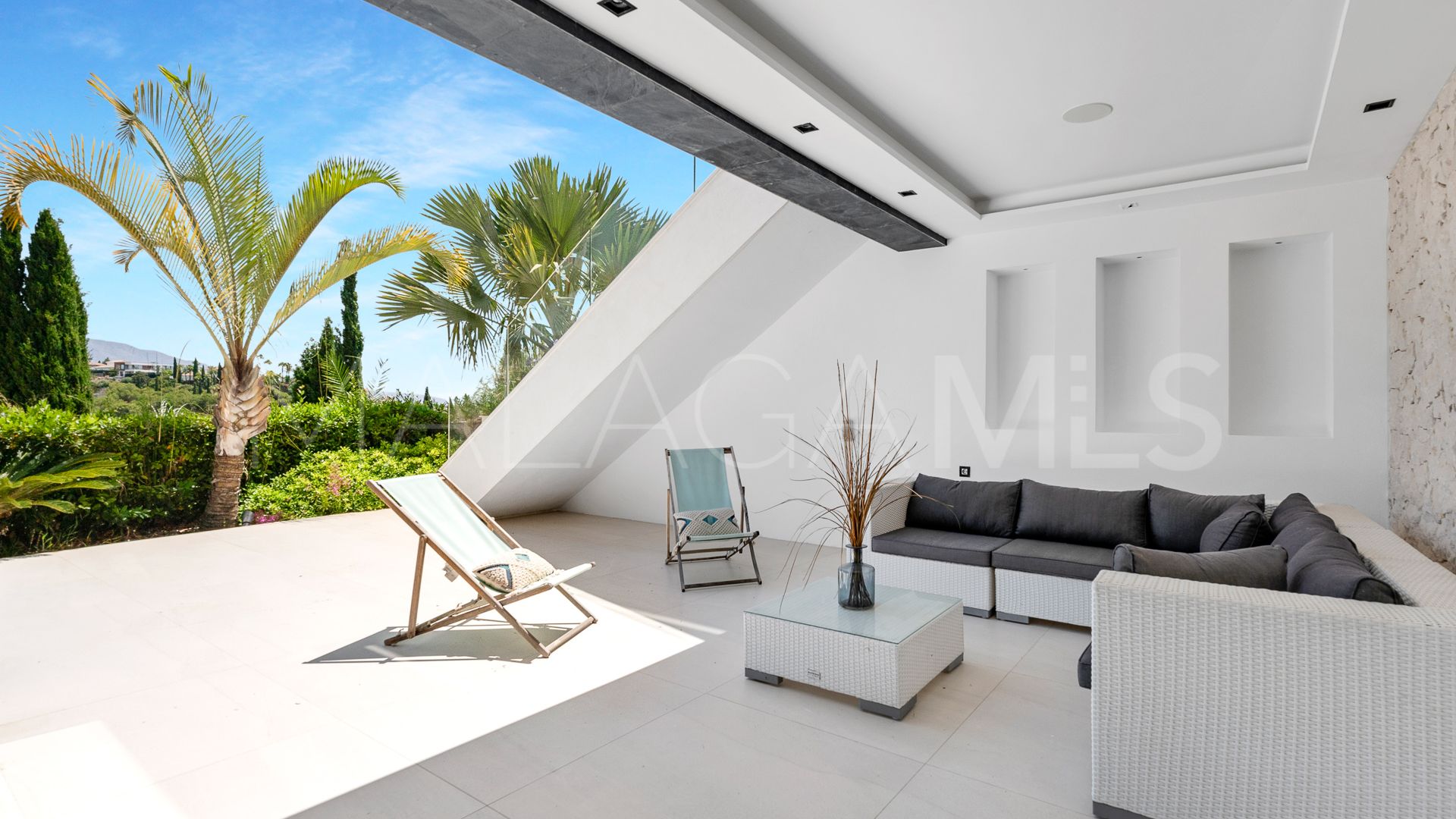 Villa for sale in Los Flamingos Golf