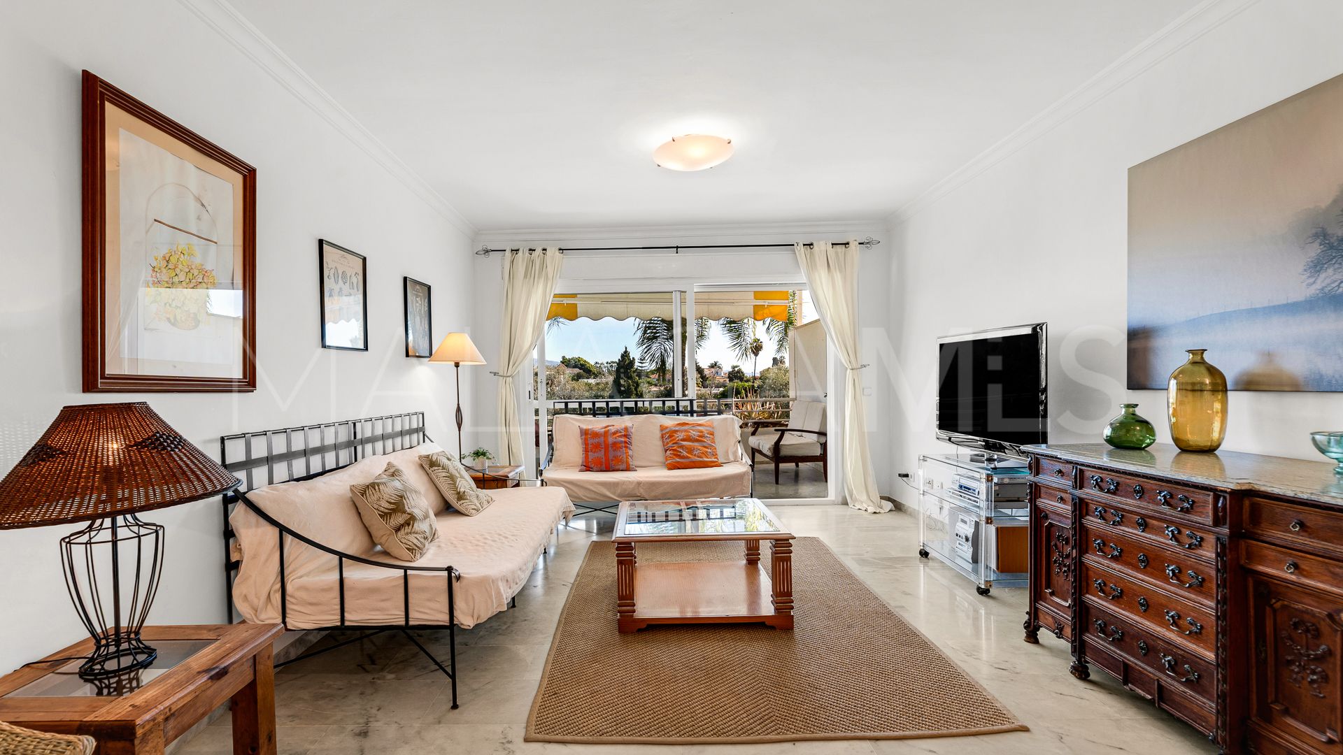 Apartment for sale in Guadalmina Baja with 3 bedrooms
