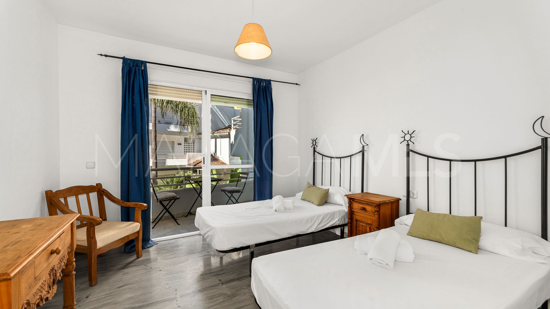 Apartment for sale in Guadalmina Baja with 3 bedrooms