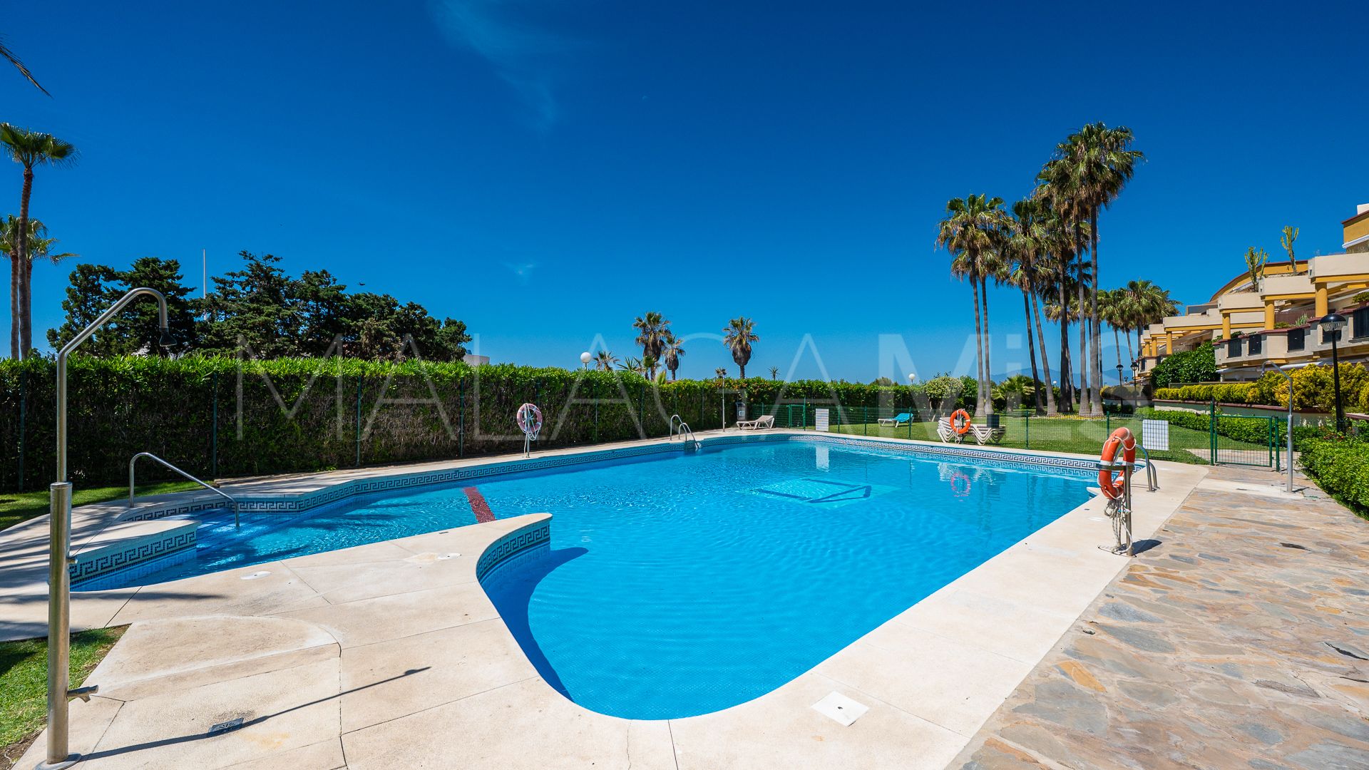 Lägenhet for sale in Elviria