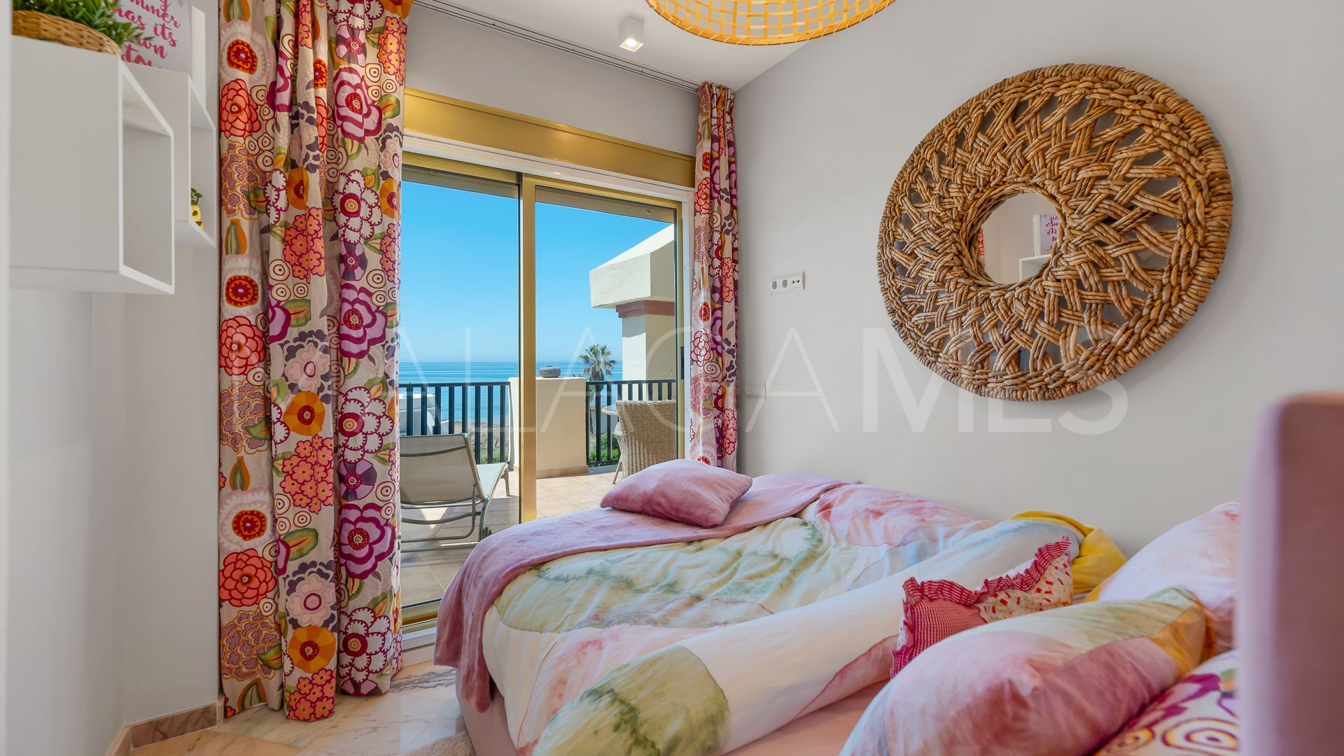 Lägenhet for sale in Elviria