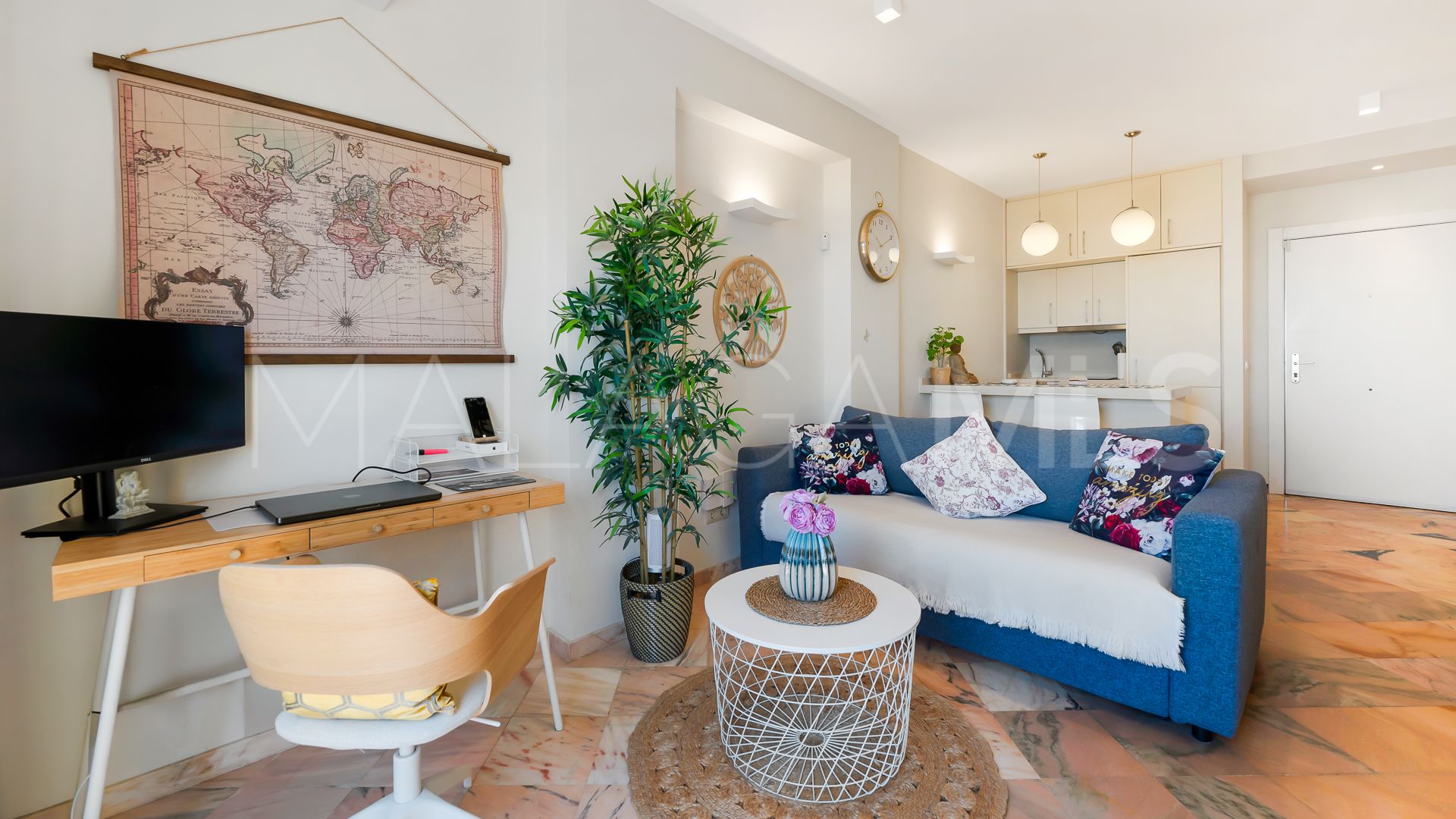 Lägenhet for sale in Elviria