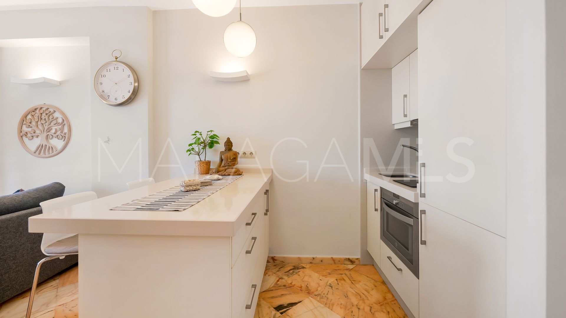 Lägenhet for sale in Elviria