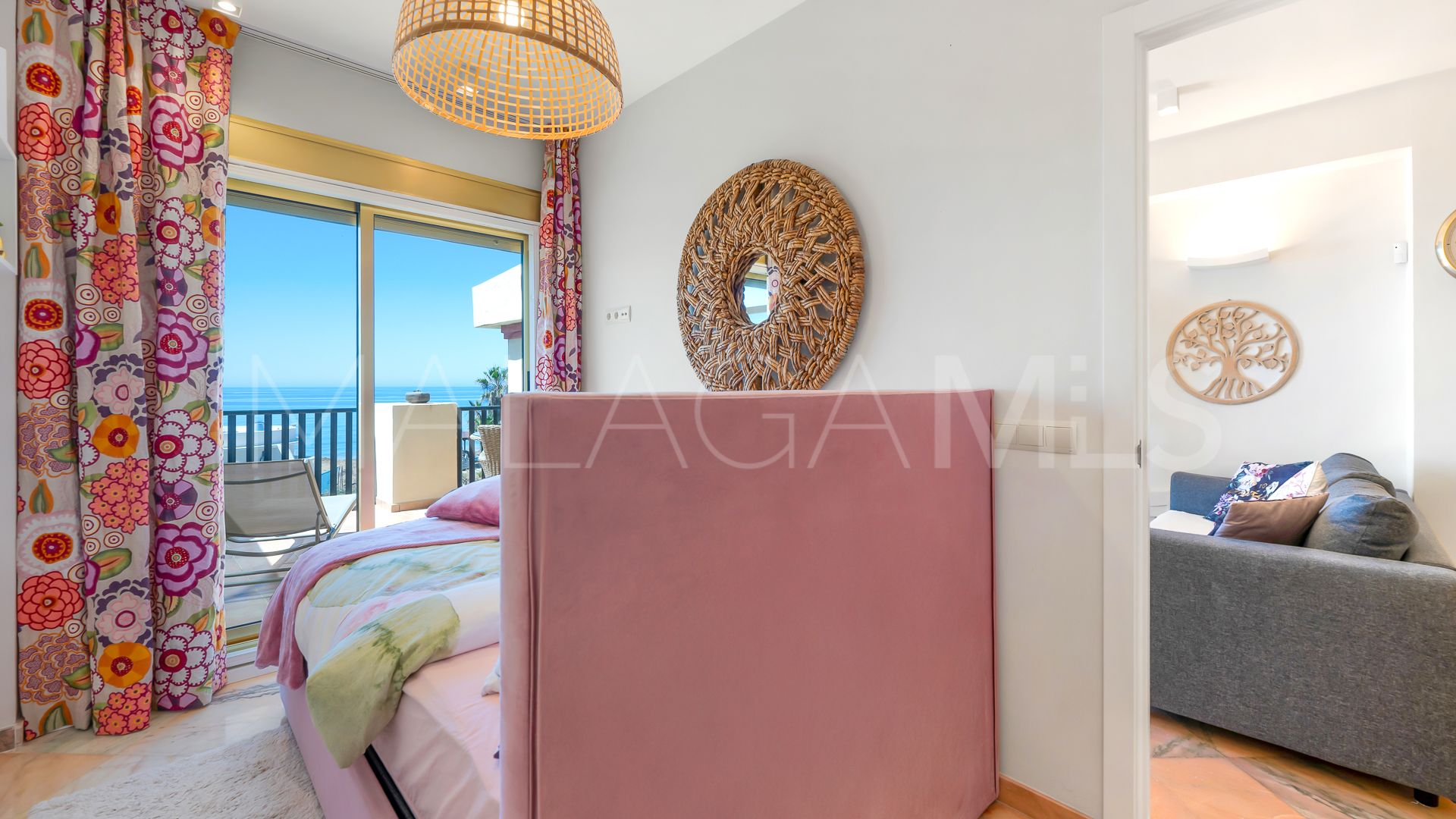 Lägenhet for sale in Elviria