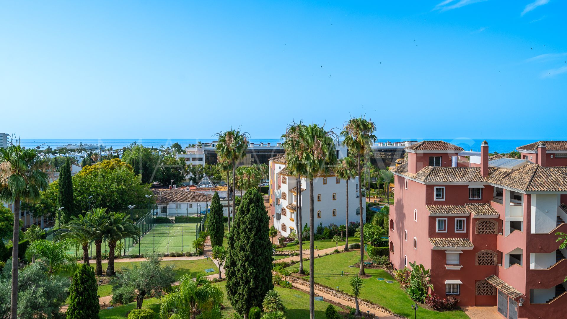 Appartement terrasse for sale in Golden Mile