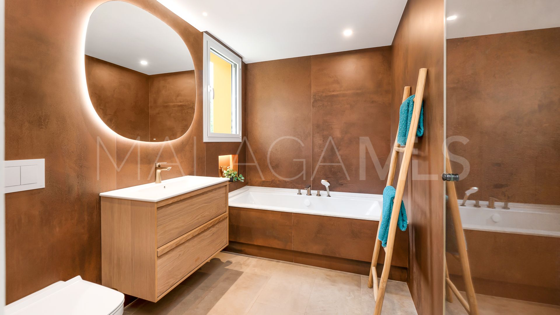 Appartement terrasse for sale in Golden Mile